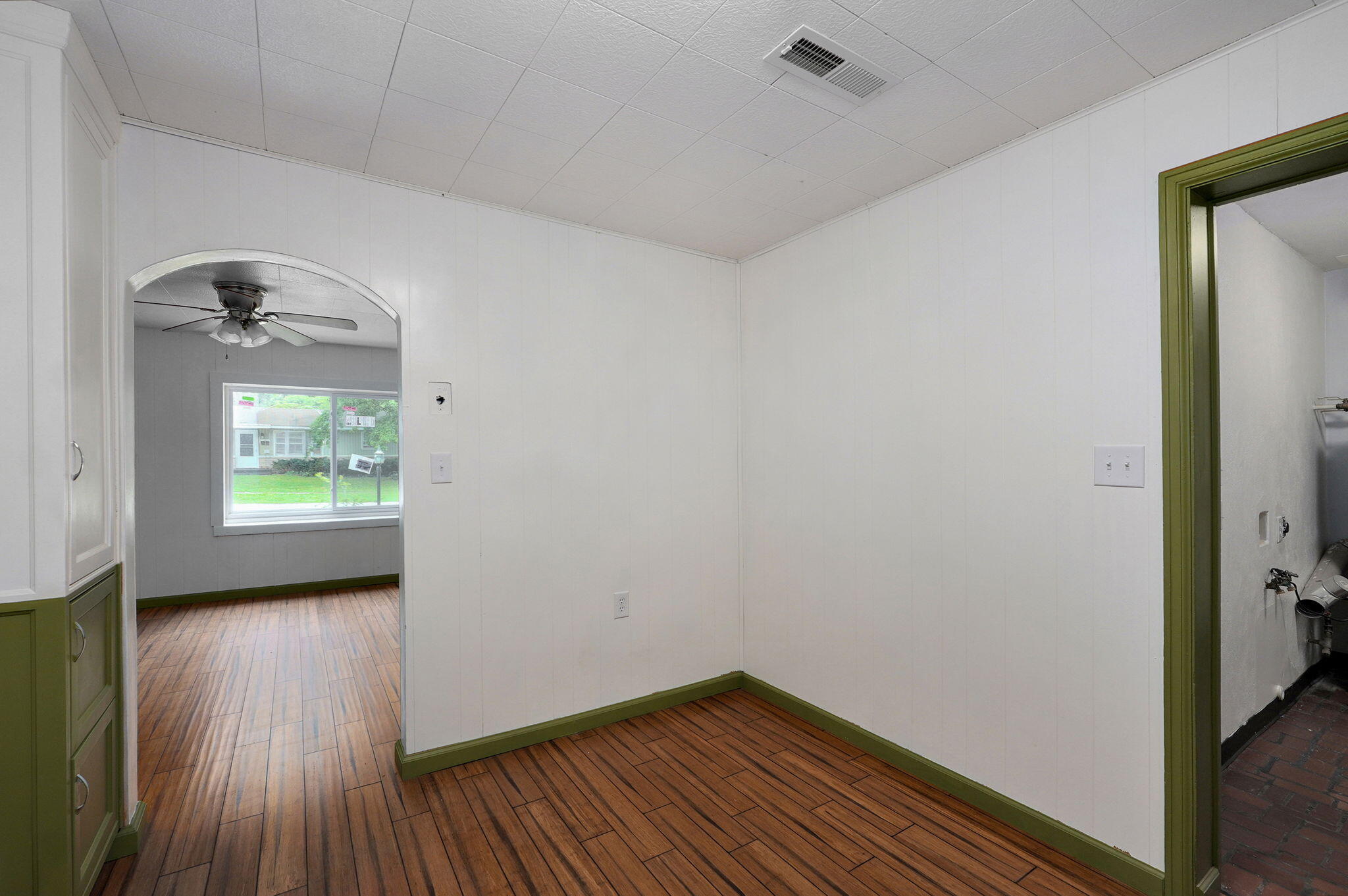 1516 West Lee Street Property Photo 11