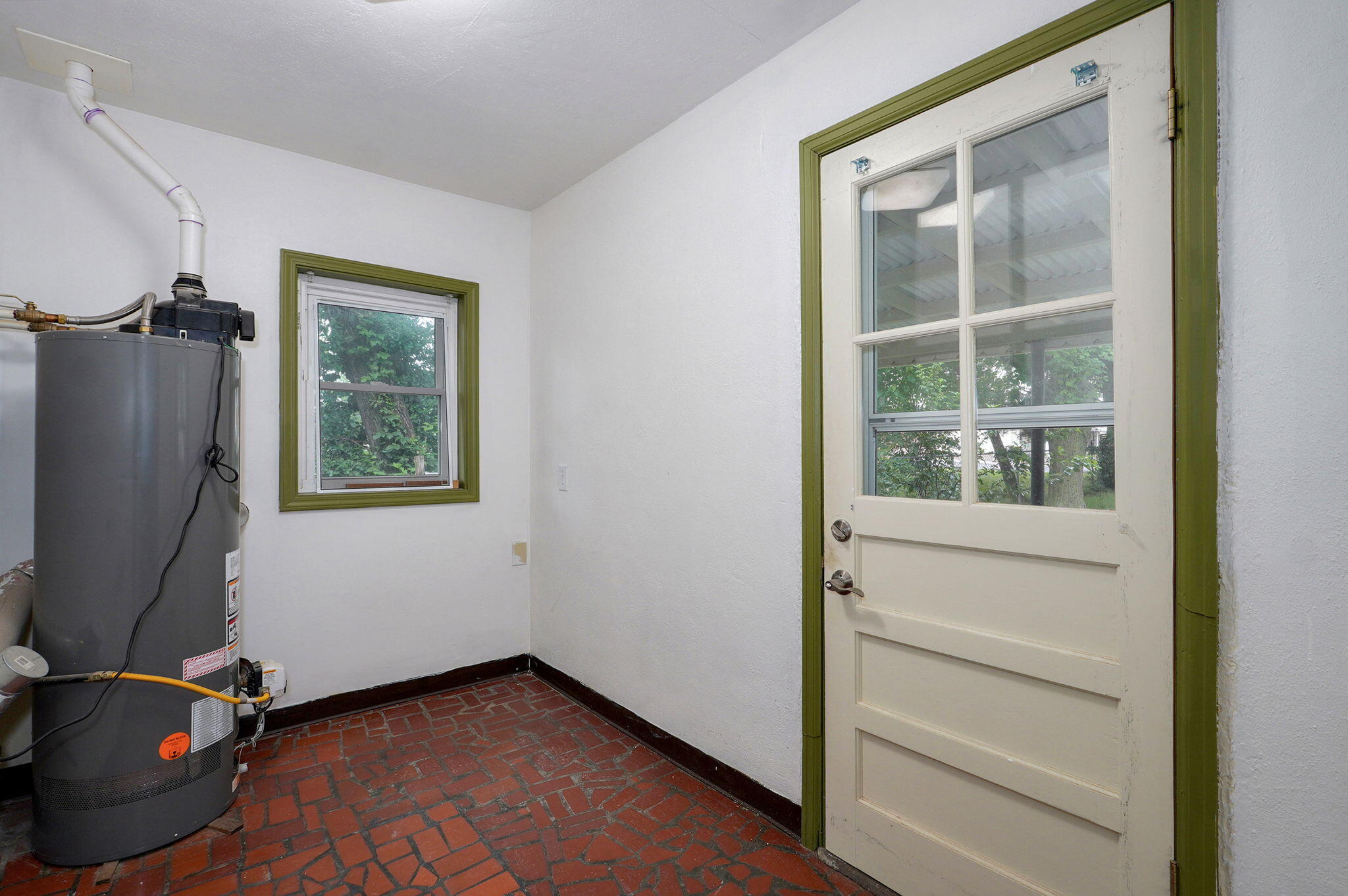 1516 West Lee Street Property Photo 12