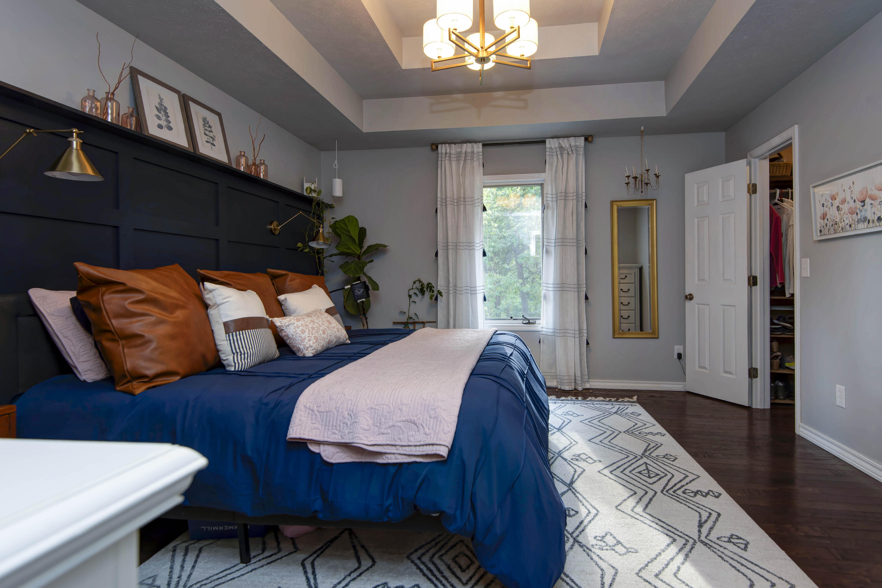 2736 South York Avenue Property Photo 11