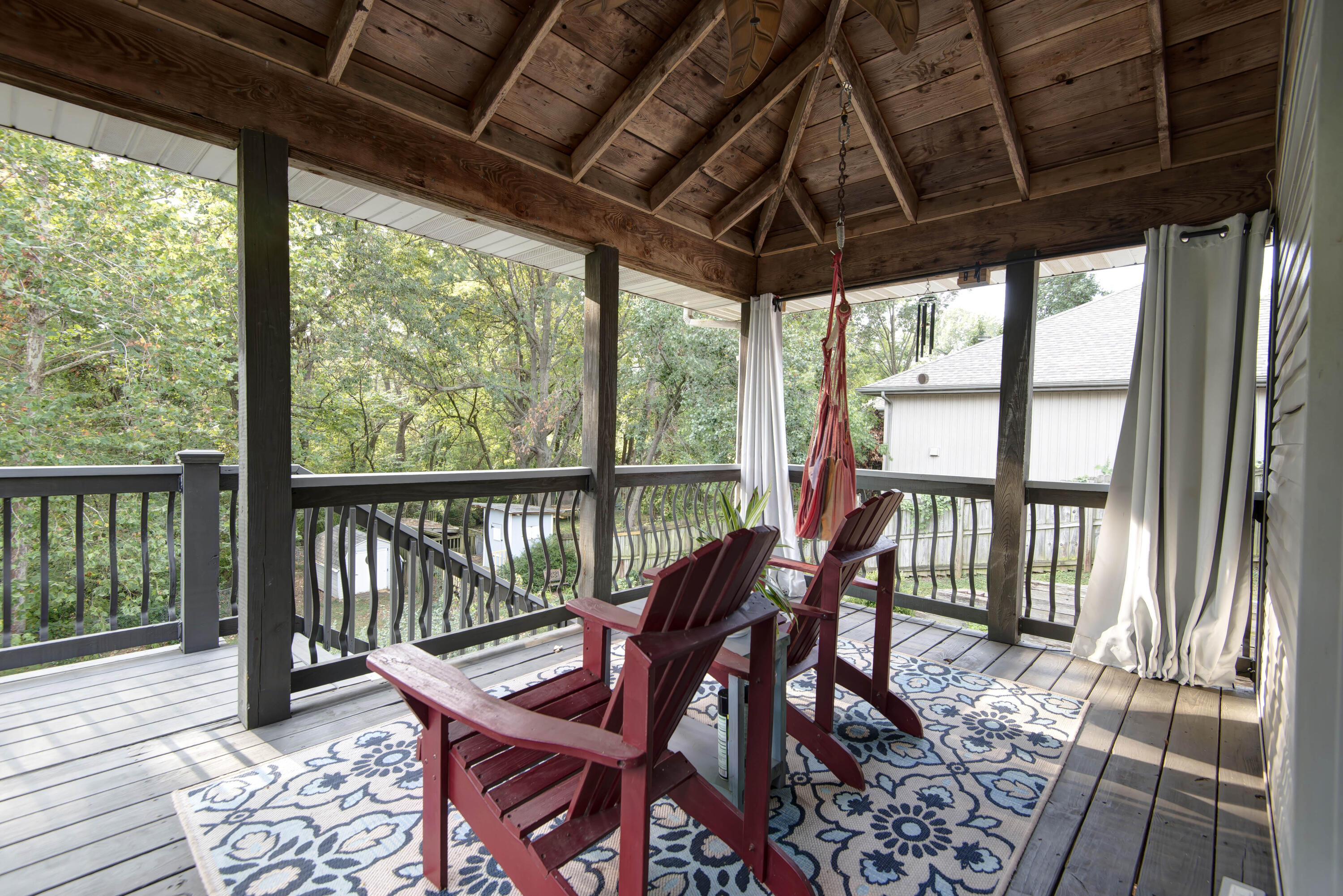 2736 South York Avenue Property Photo 19