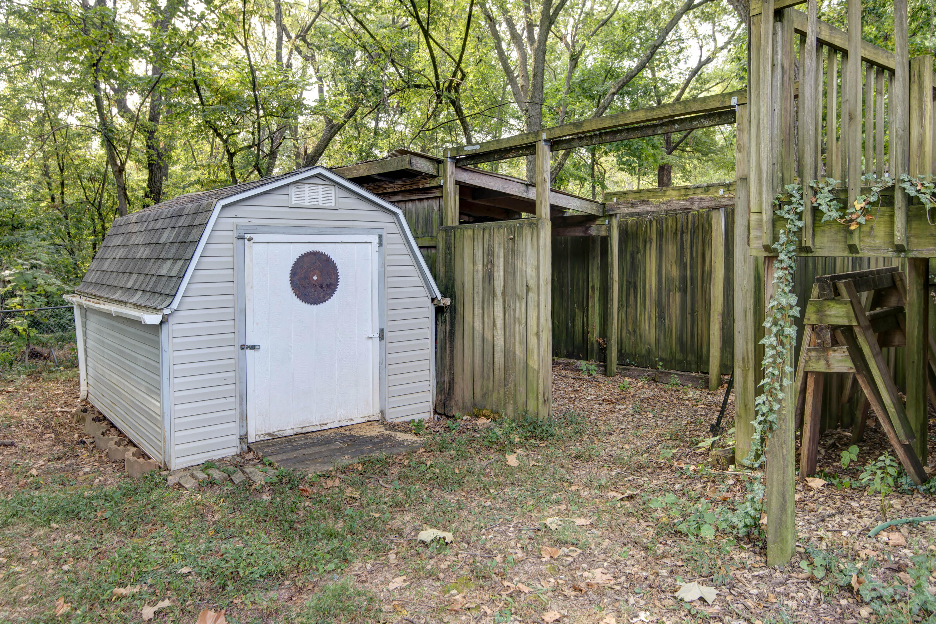 2736 South York Avenue Property Photo 30