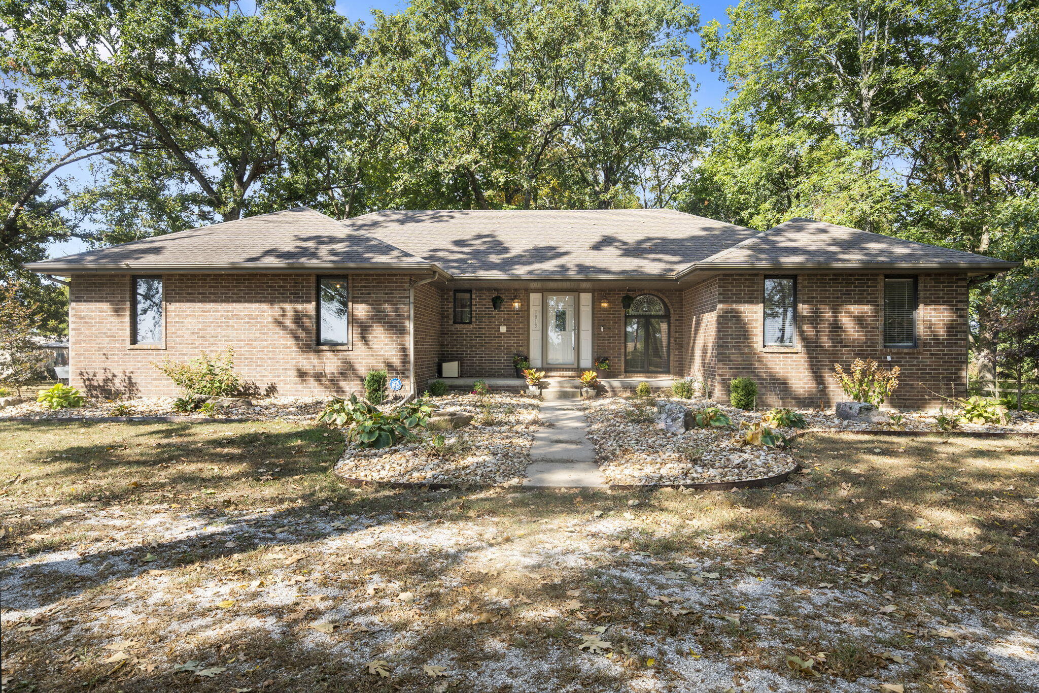 1013 Sandstone Road Property Photo 2