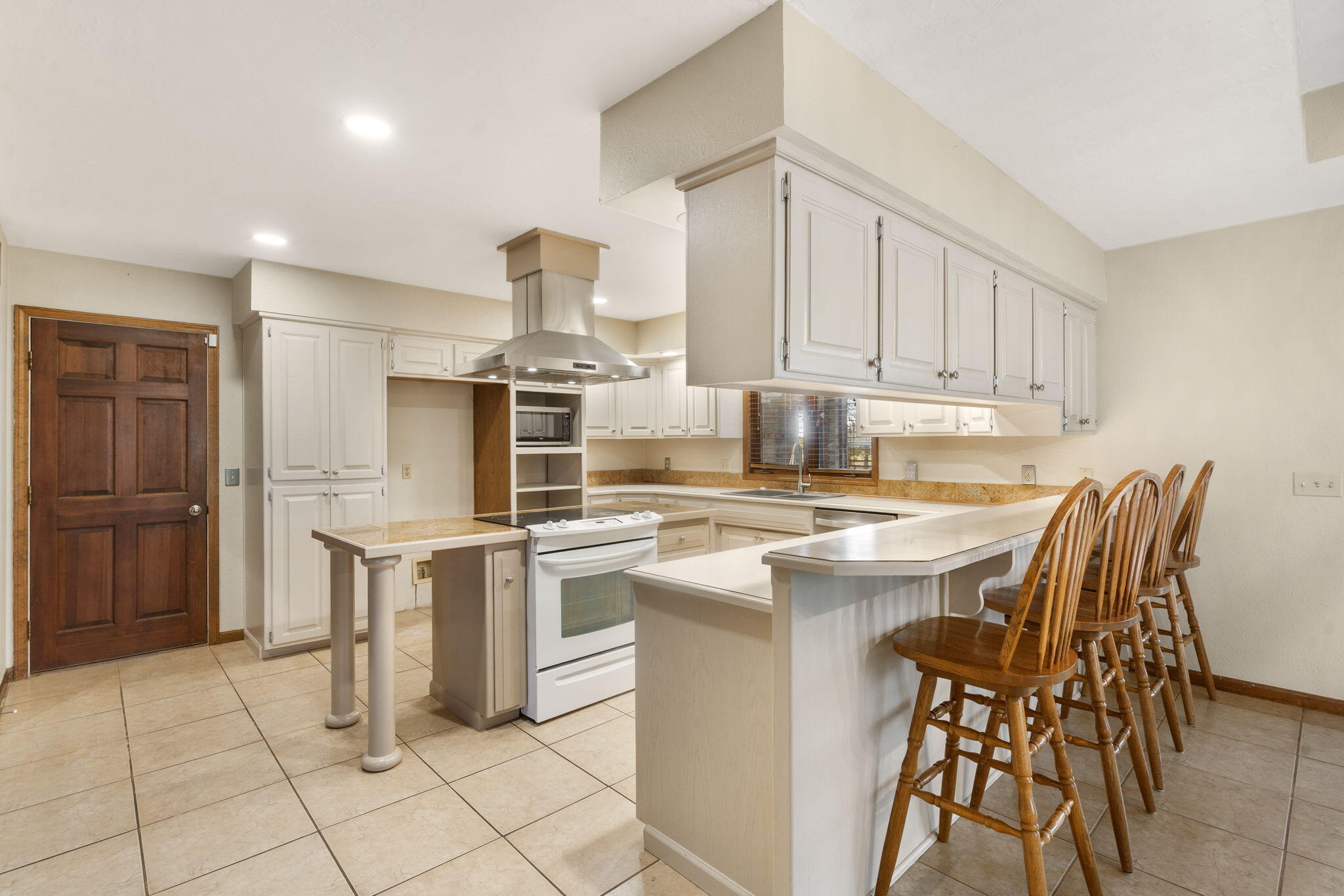 1013 Sandstone Road Property Photo 9