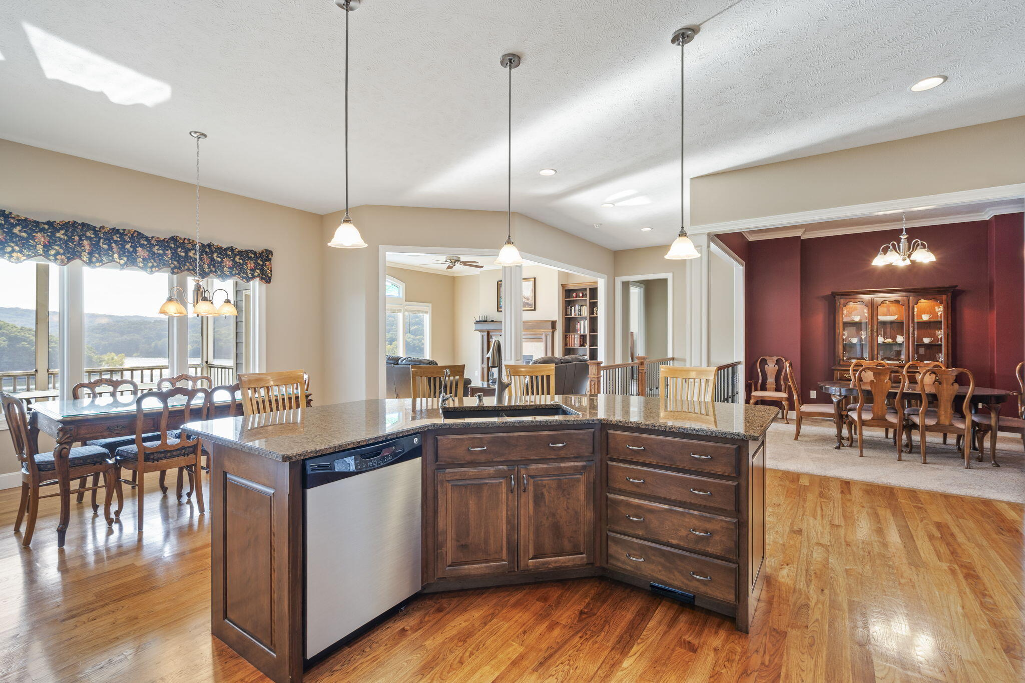 150 Sherwood Forest Lane Property Photo 25