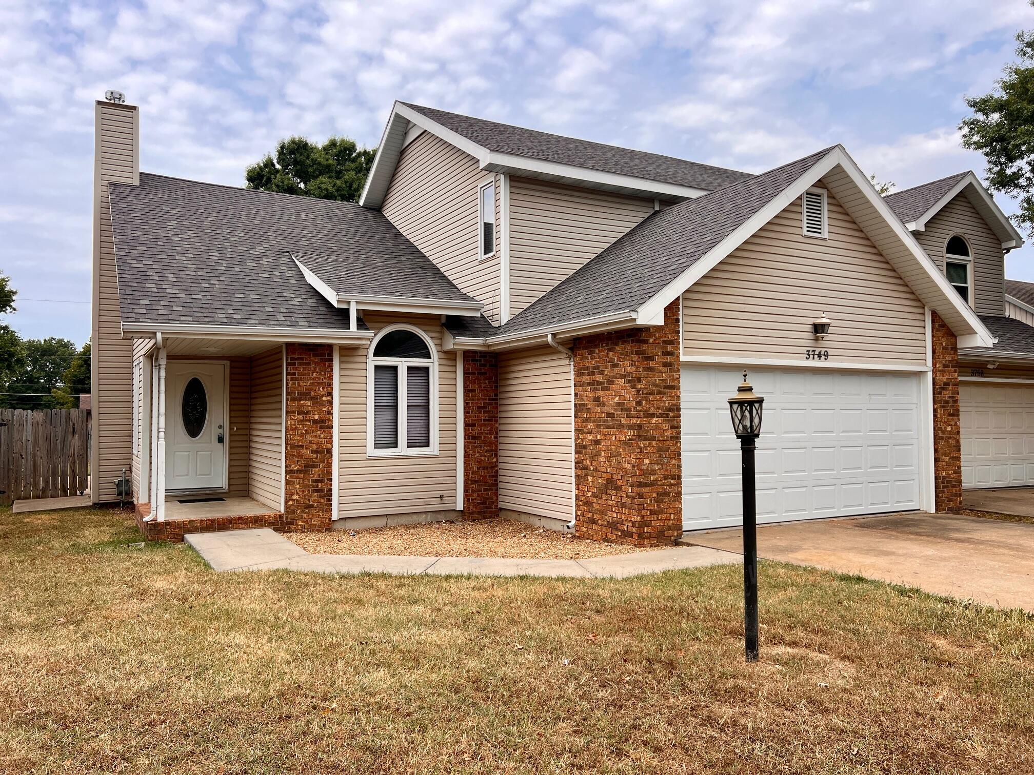 3749 North Pickwick Avenue Property Photo 2