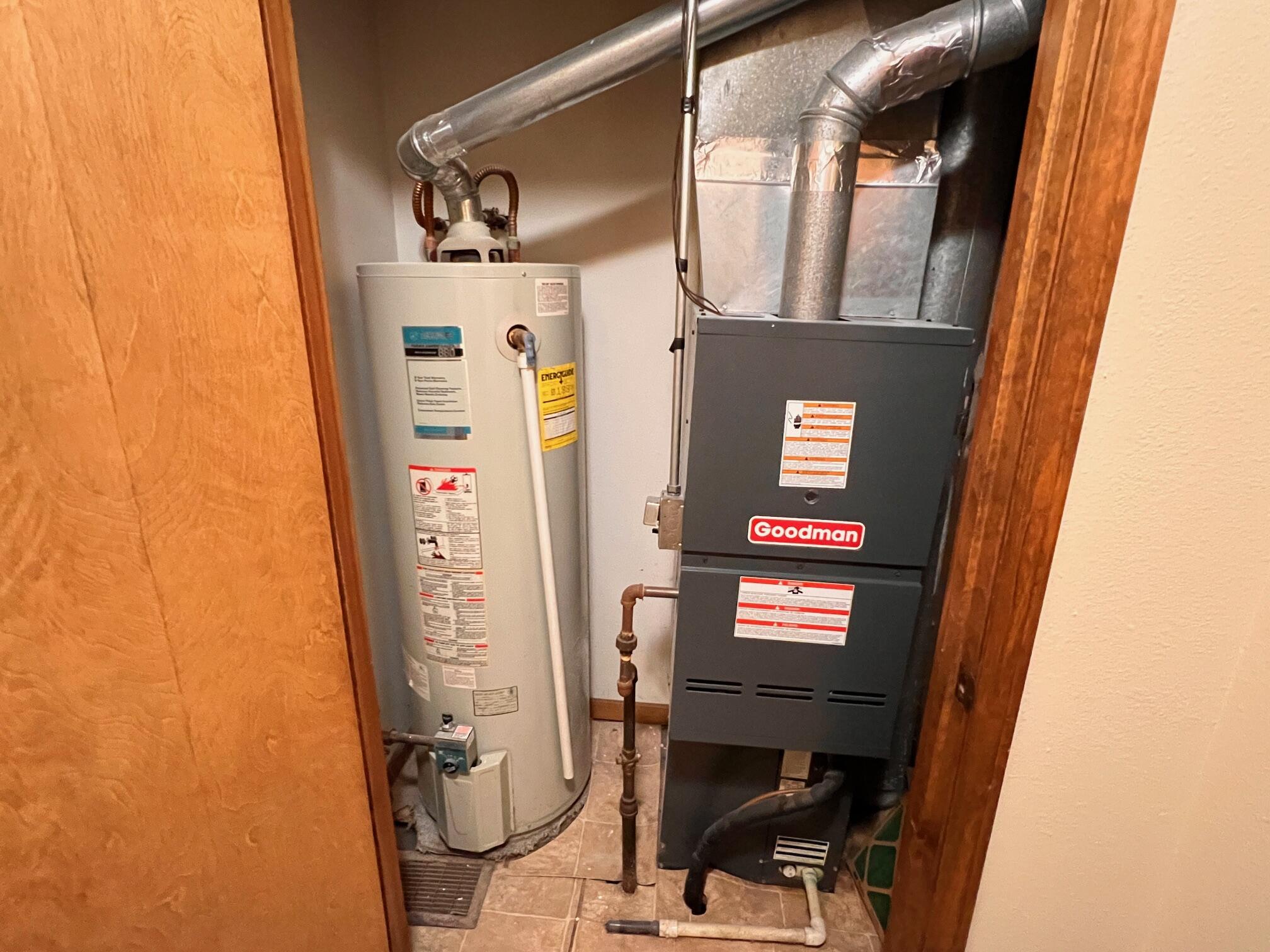 3749 North Pickwick Avenue Property Photo 21