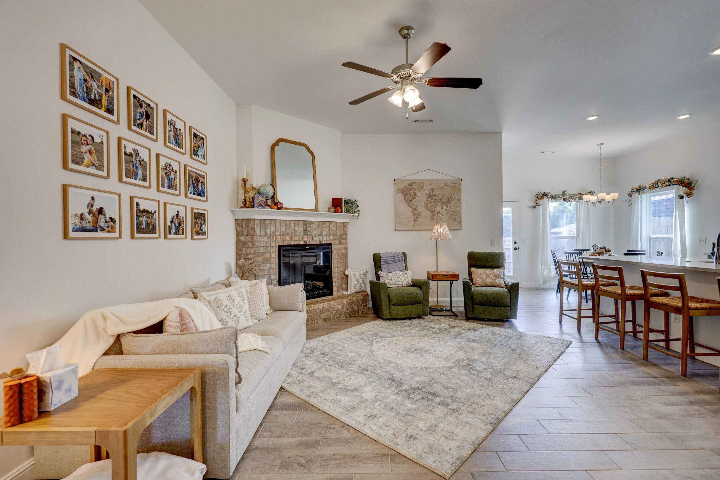 2004 Greydon Lane Property Photo 10