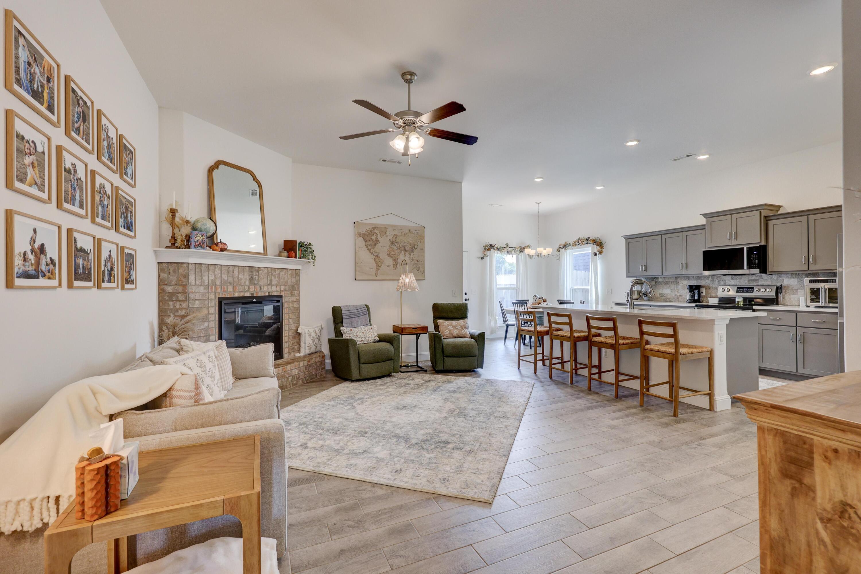 2004 Greydon Lane Property Photo 11