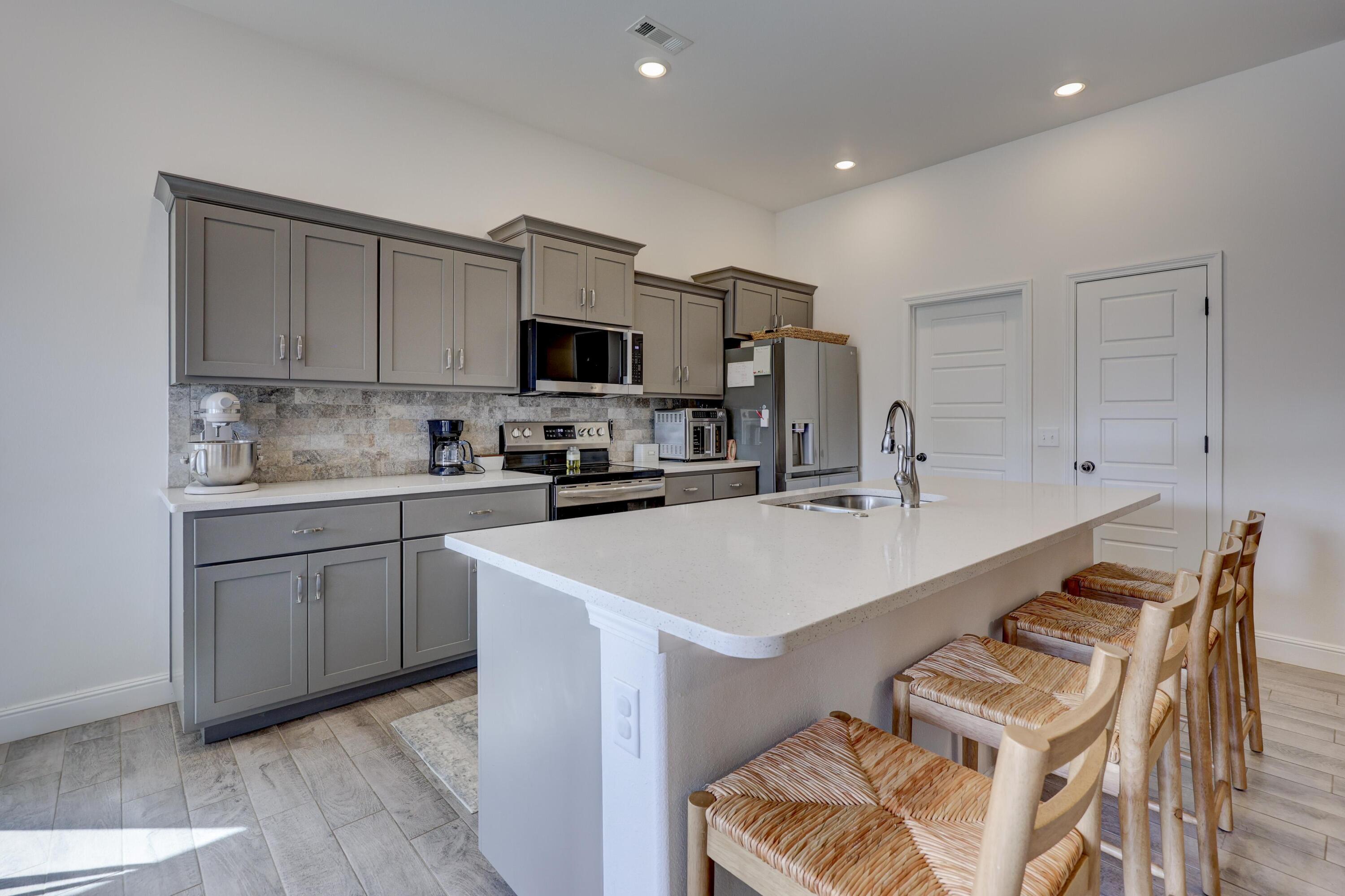 2004 Greydon Lane Property Photo 15