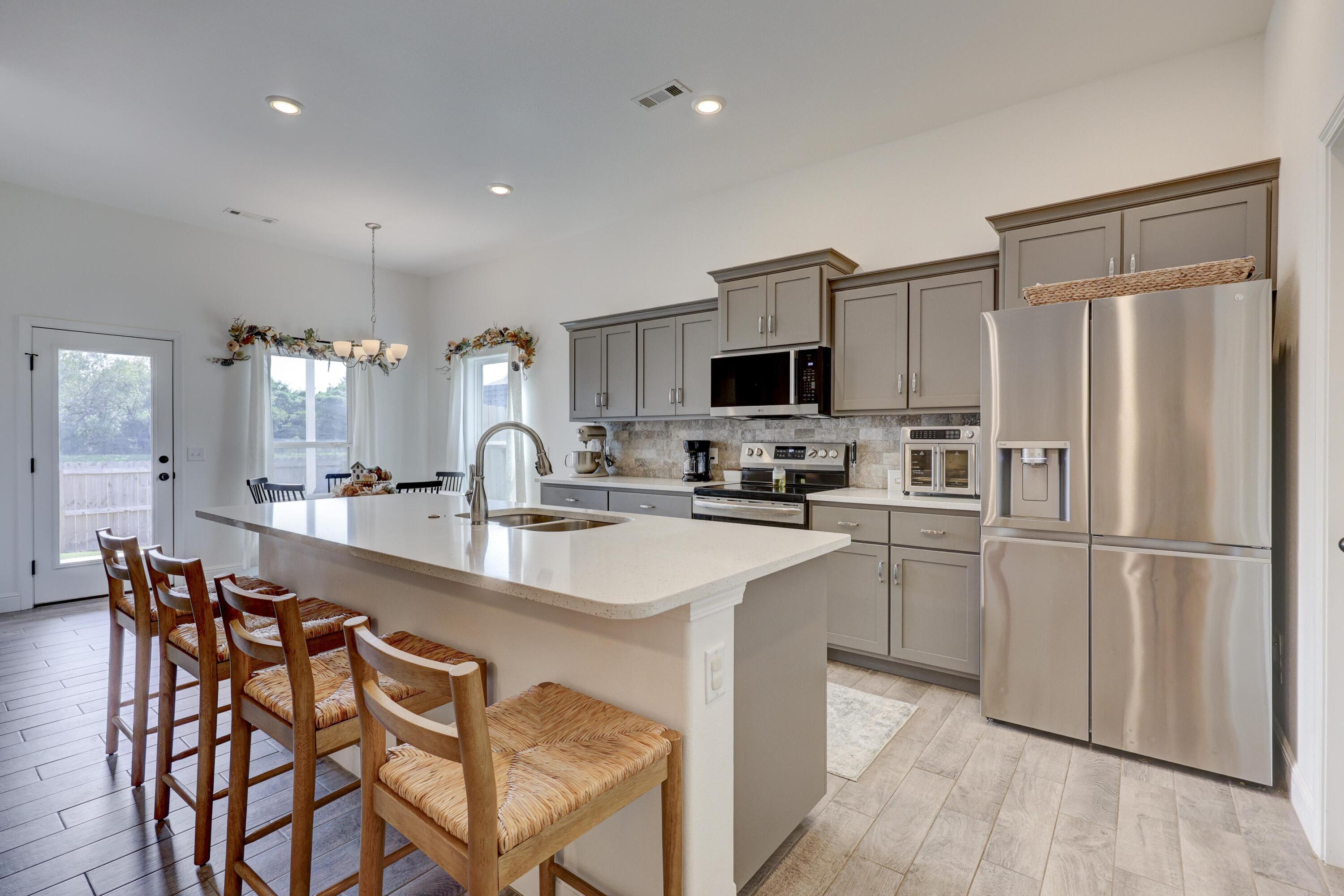 2004 Greydon Lane Property Photo 19