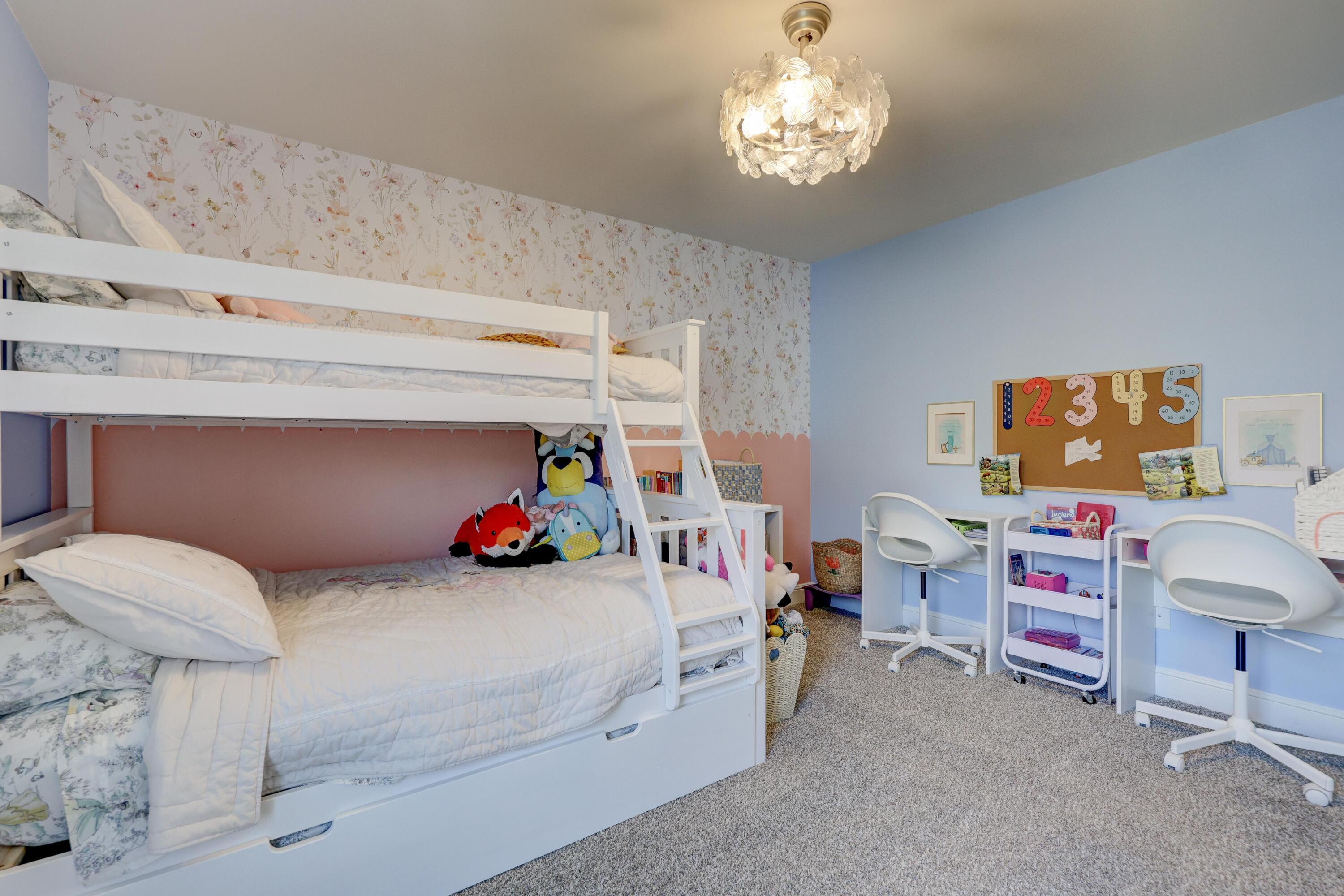 2004 Greydon Lane Property Photo 31