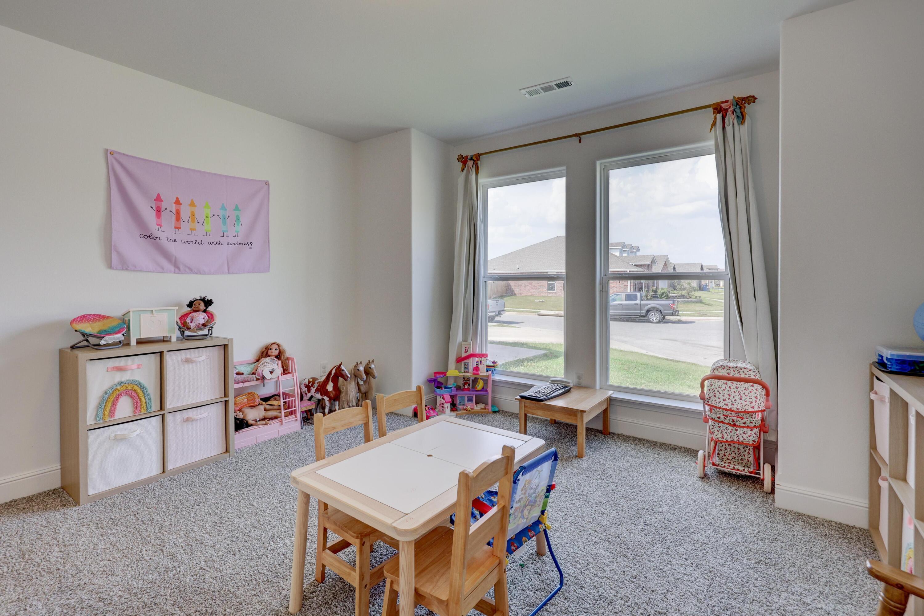 2004 Greydon Lane Property Photo 33