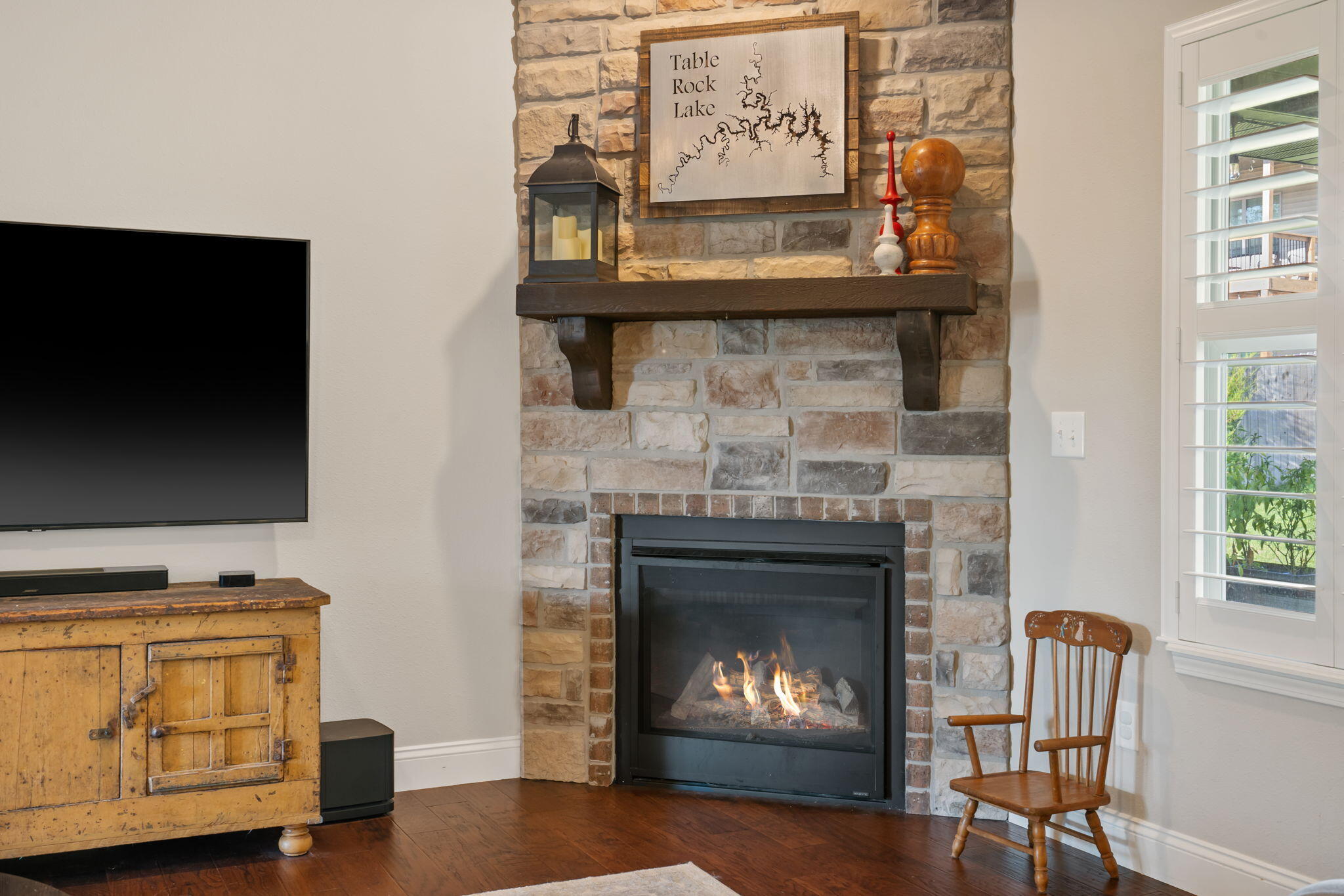 1653 North Old Castle Road Property Photo 10