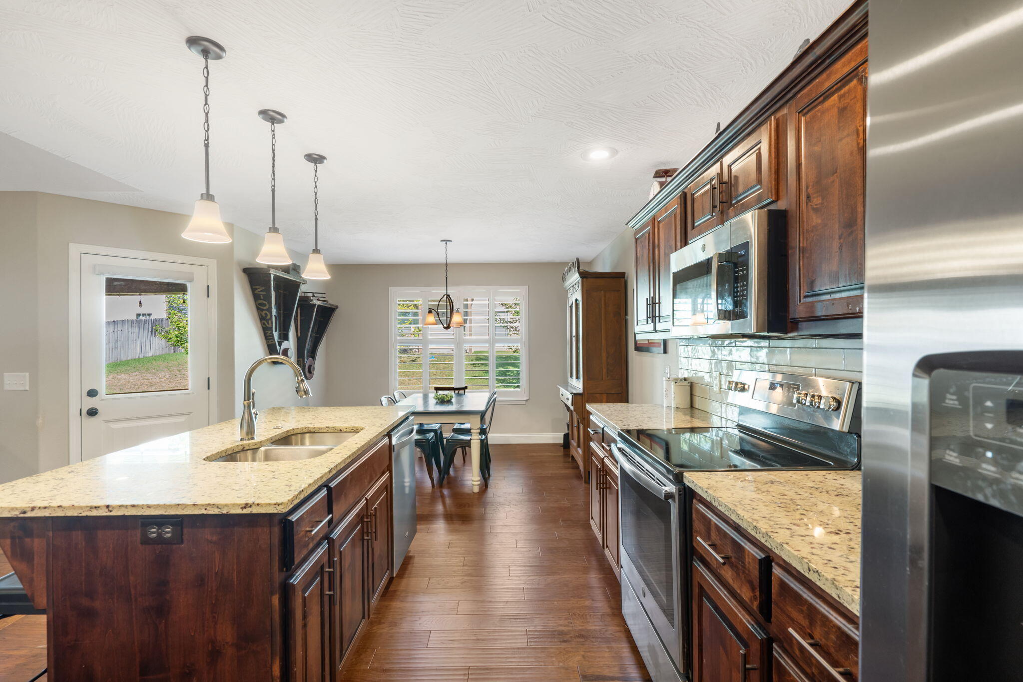 1653 North Old Castle Road Property Photo 15