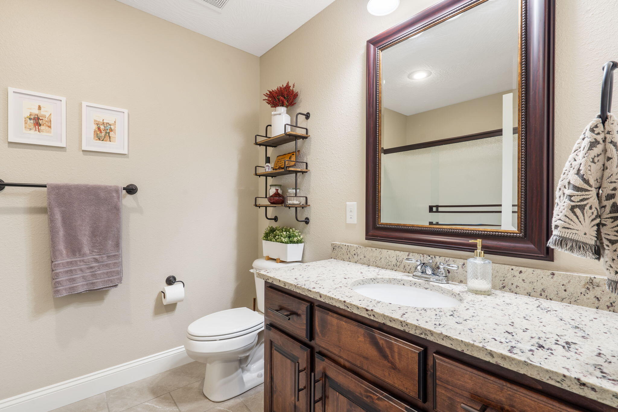 1653 North Old Castle Road Property Photo 21