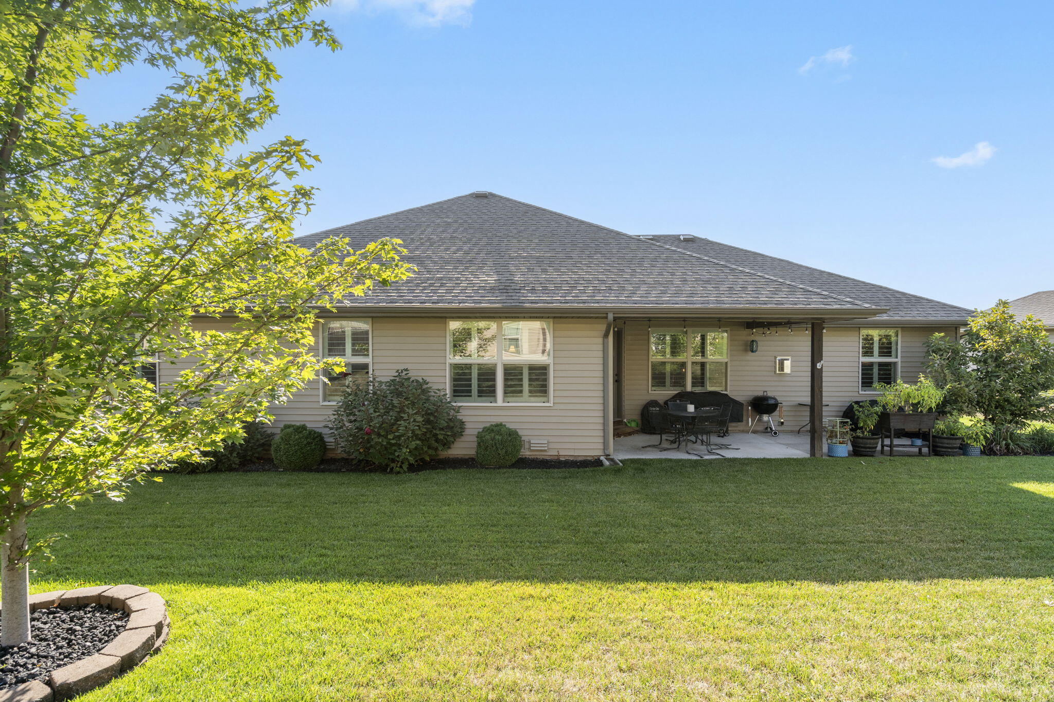 1653 North Old Castle Road Property Photo 33