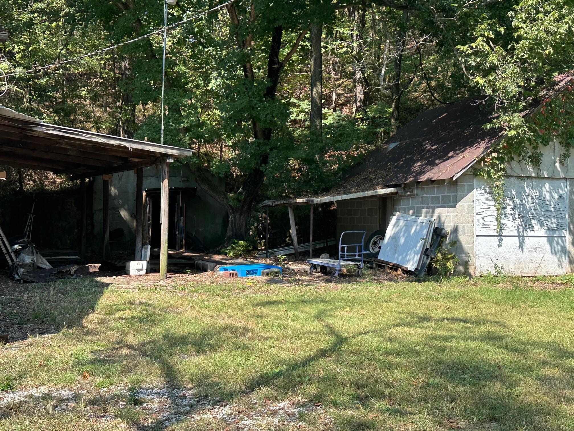 4670 South Duquesne Road Property Photo 6