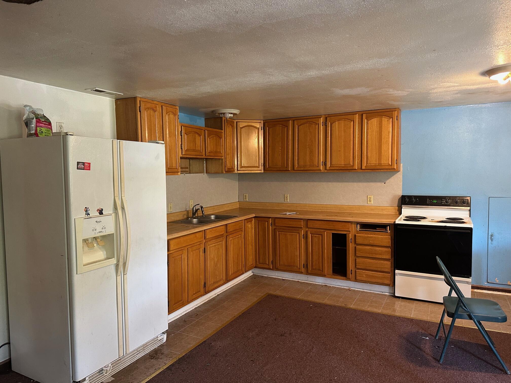 4670 South Duquesne Road Property Photo 8