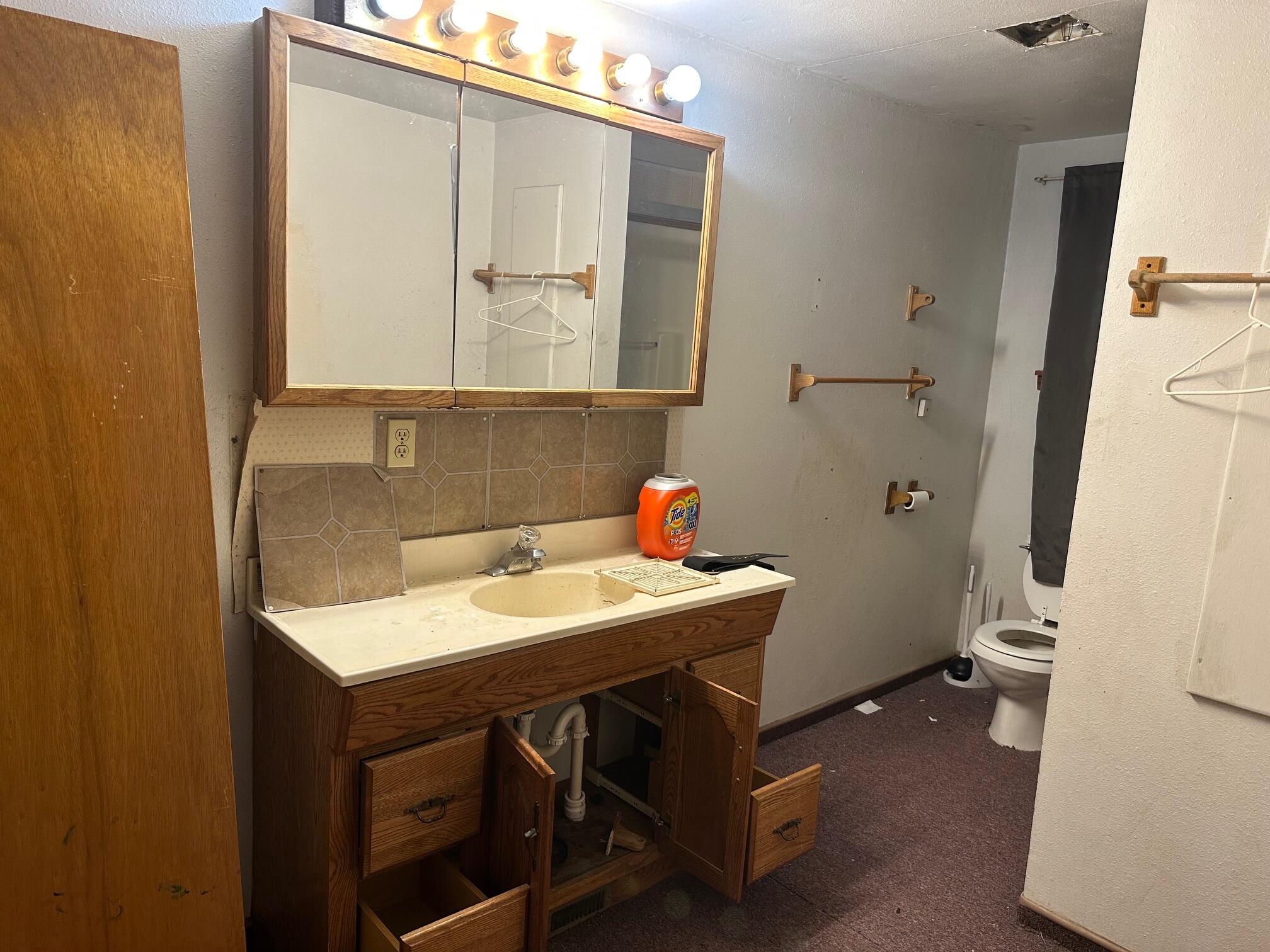 4670 South Duquesne Road Property Photo 10