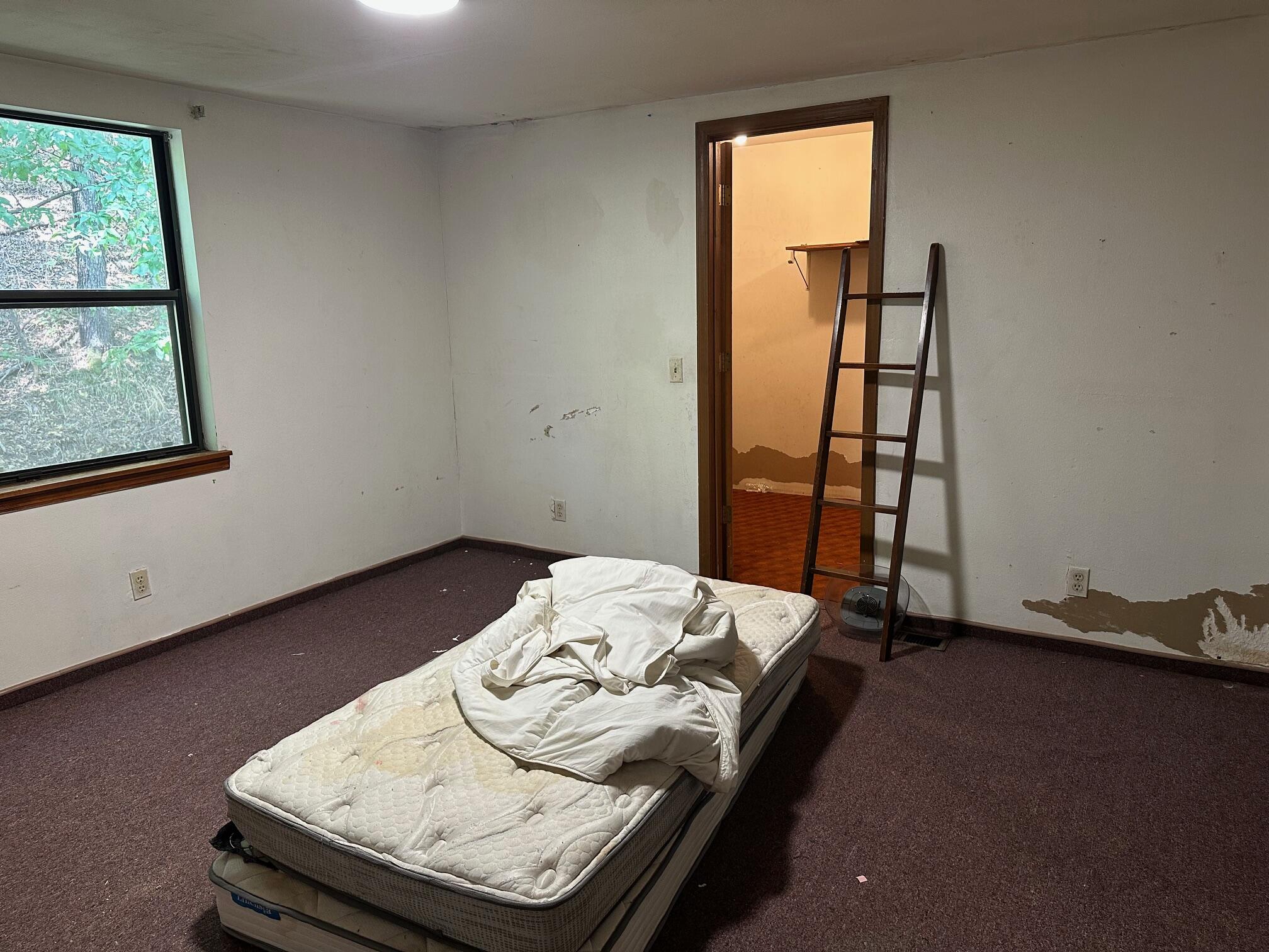 4670 South Duquesne Road Property Photo 11