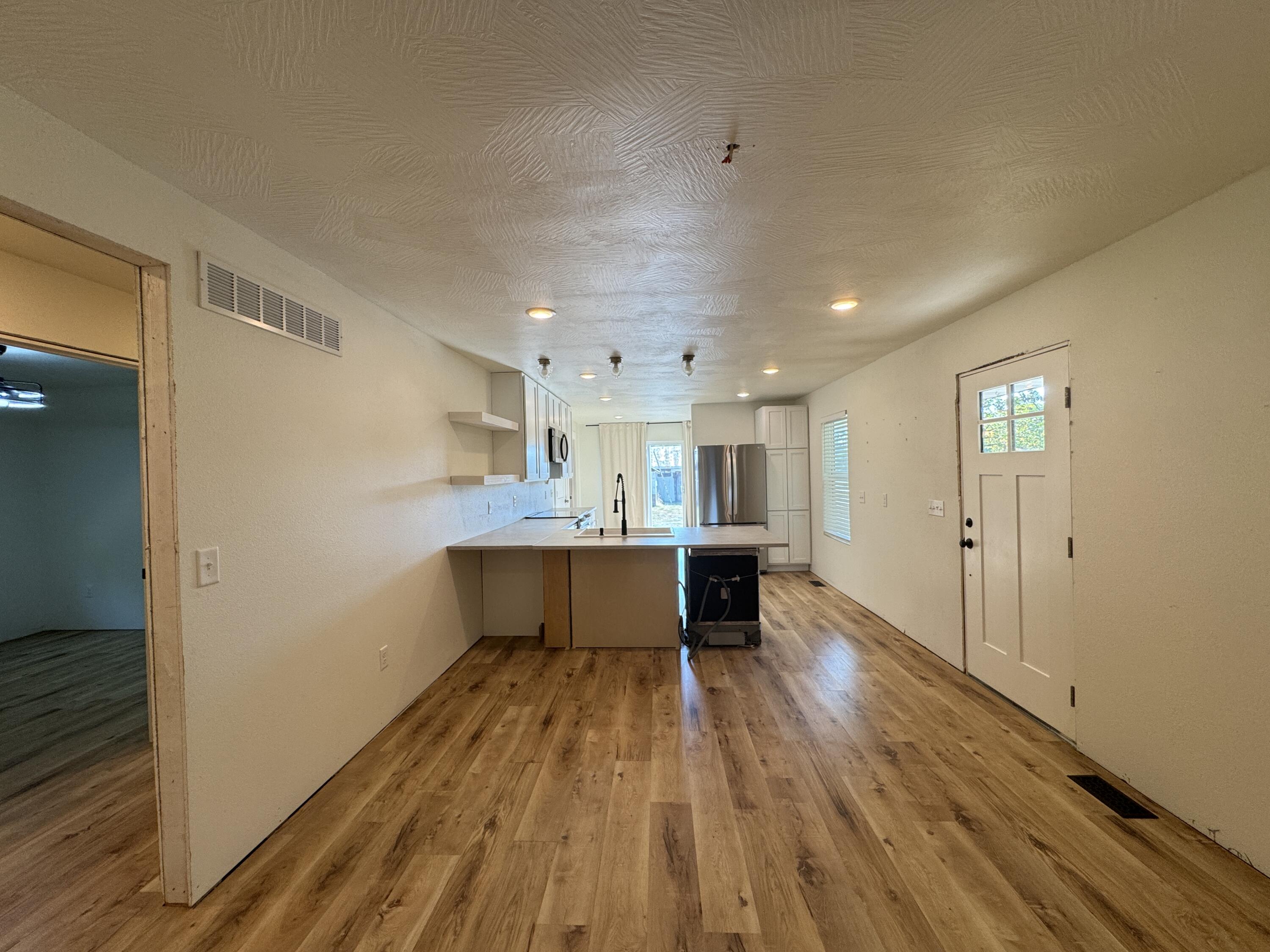 907 East 420th Road Property Photo 16