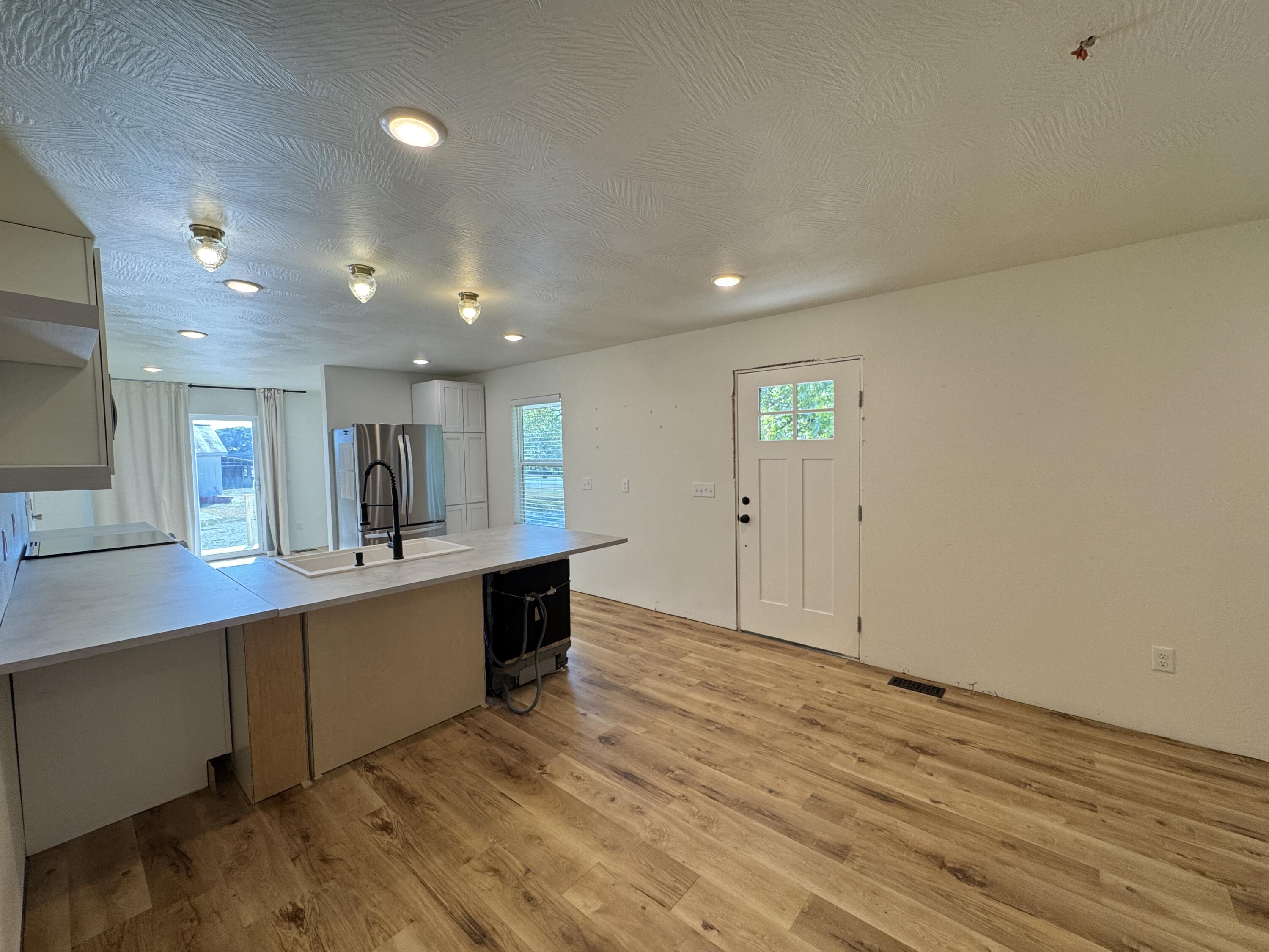 907 East 420th Road Property Photo 17