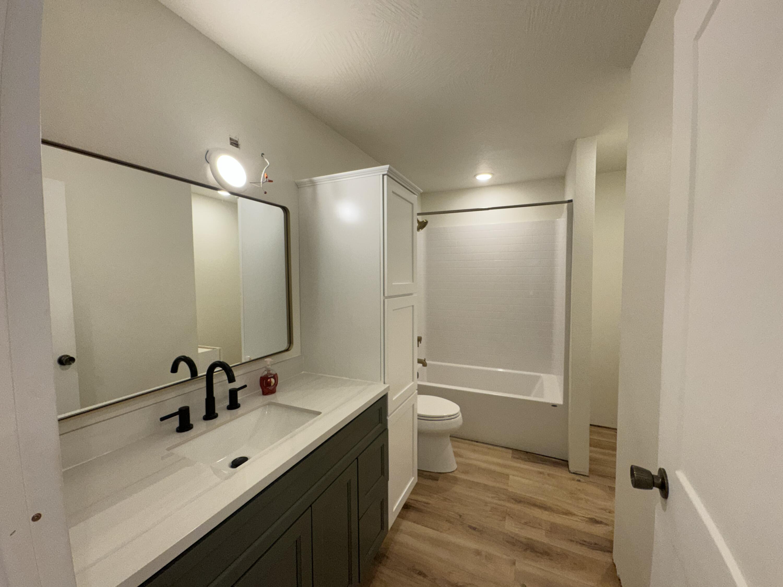 907 East 420th Road Property Photo 22