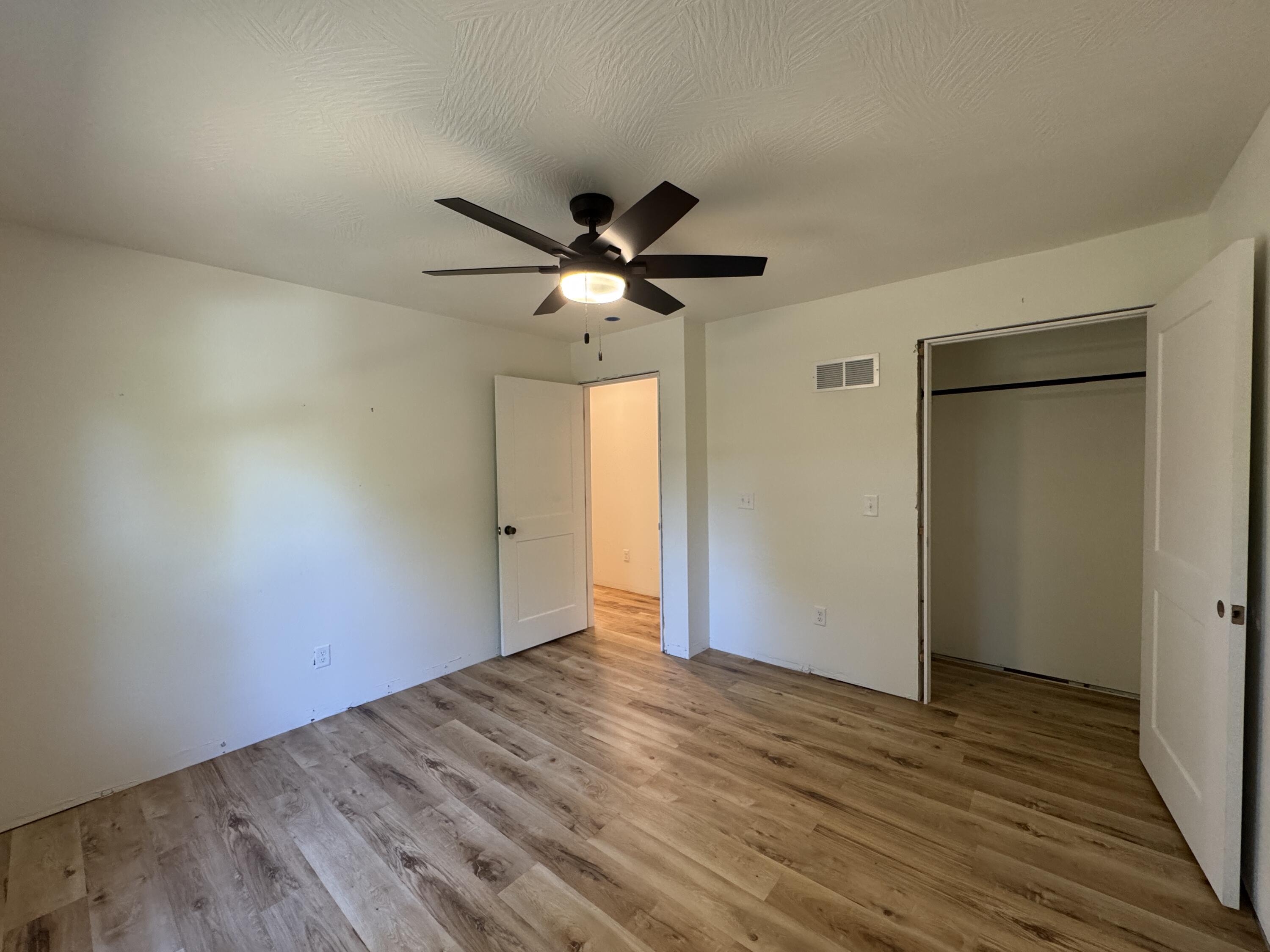 907 East 420th Road Property Photo 28