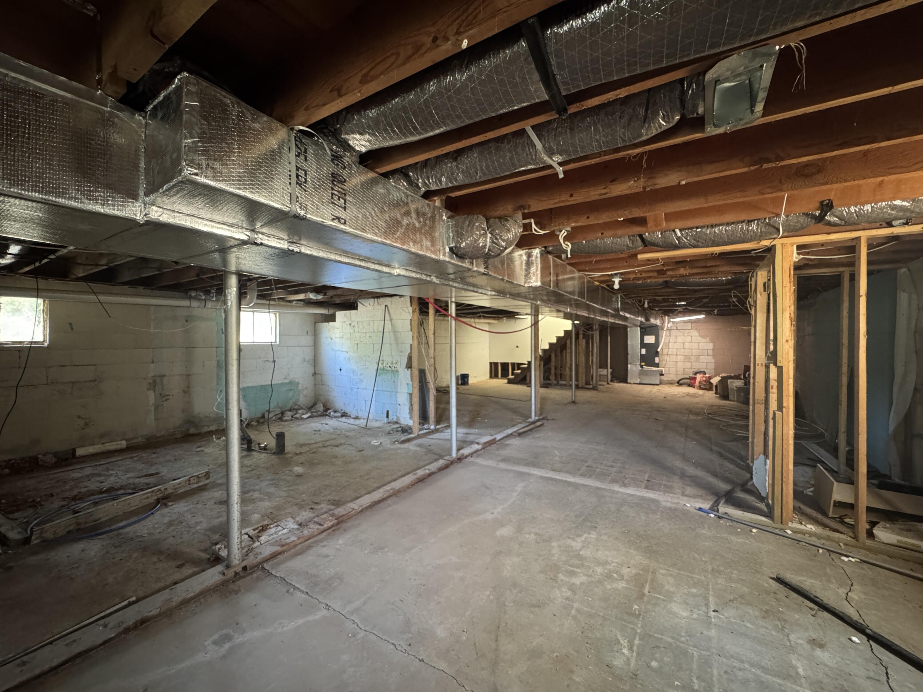 907 East 420th Road Property Photo 35