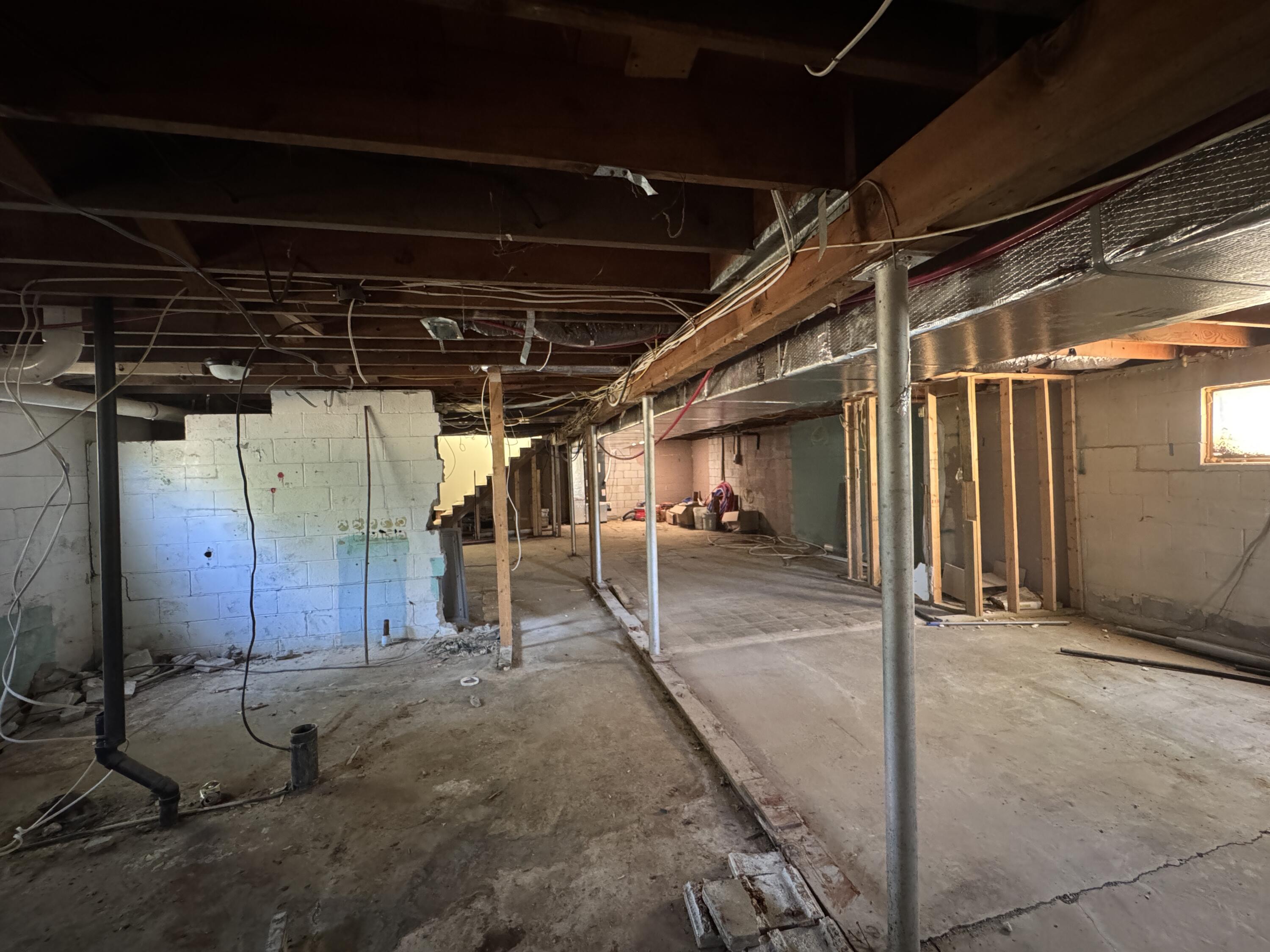 907 East 420th Road Property Photo 37