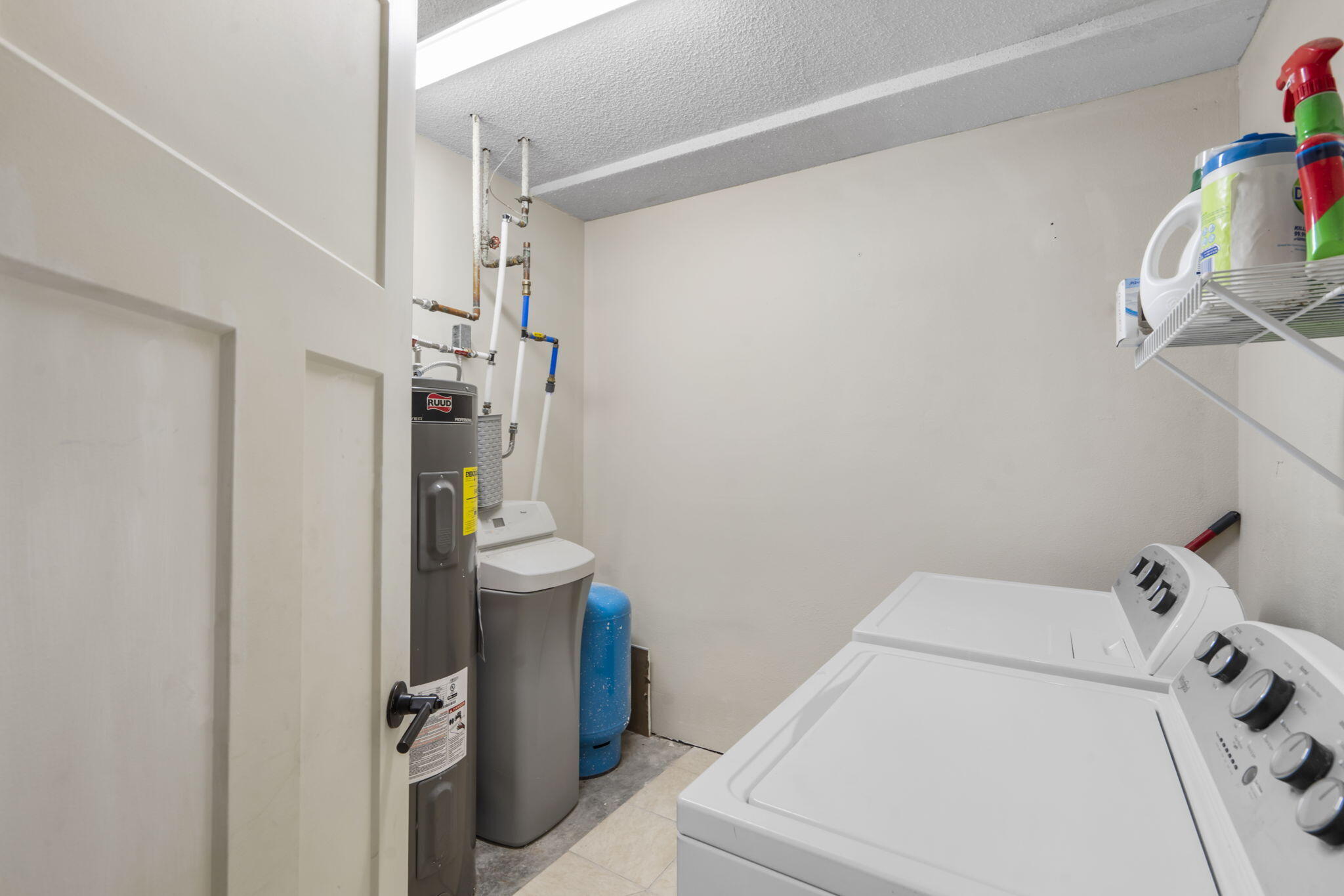 182 Spitfire Lane Property Photo 28