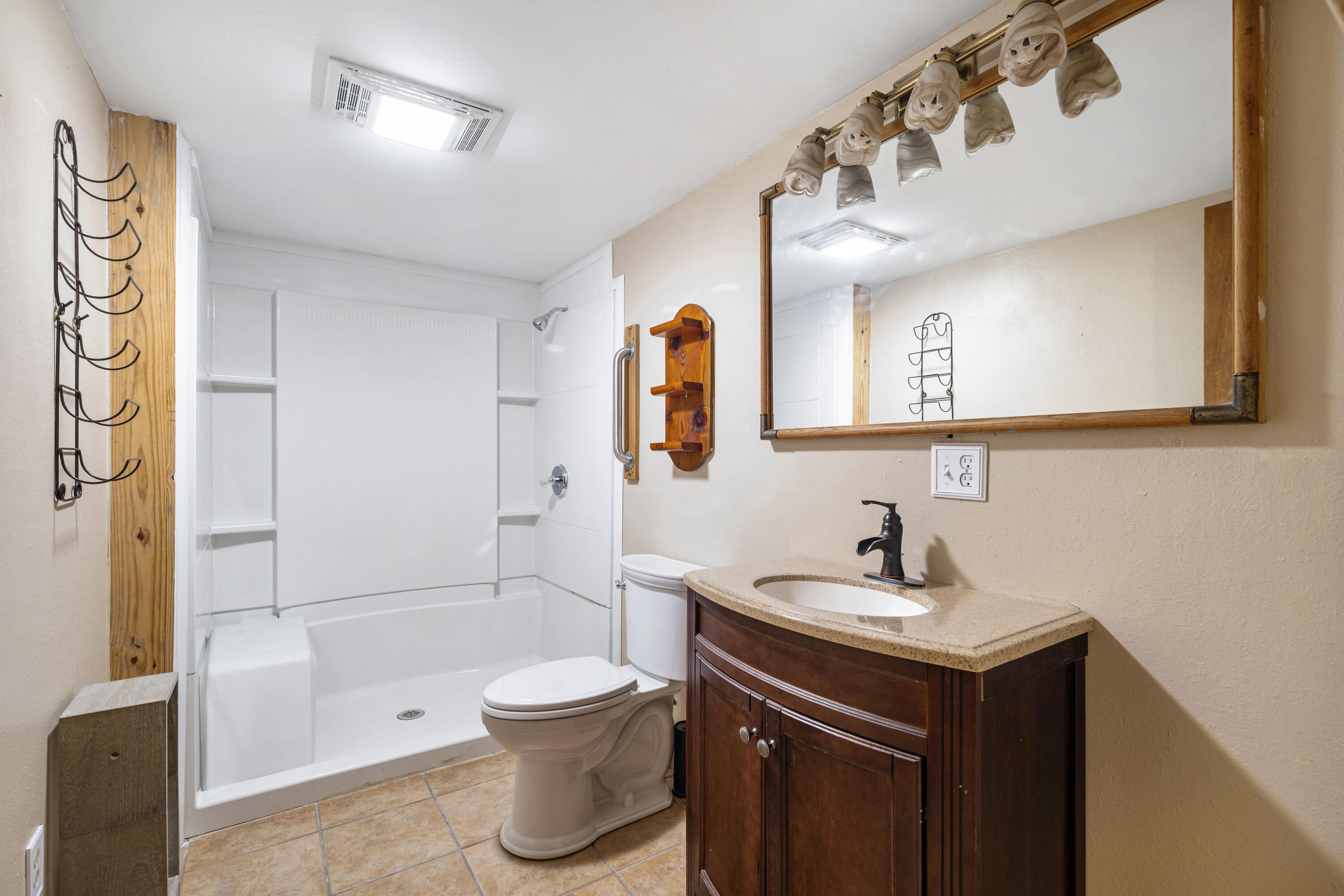 719 Easy Street Property Photo 12