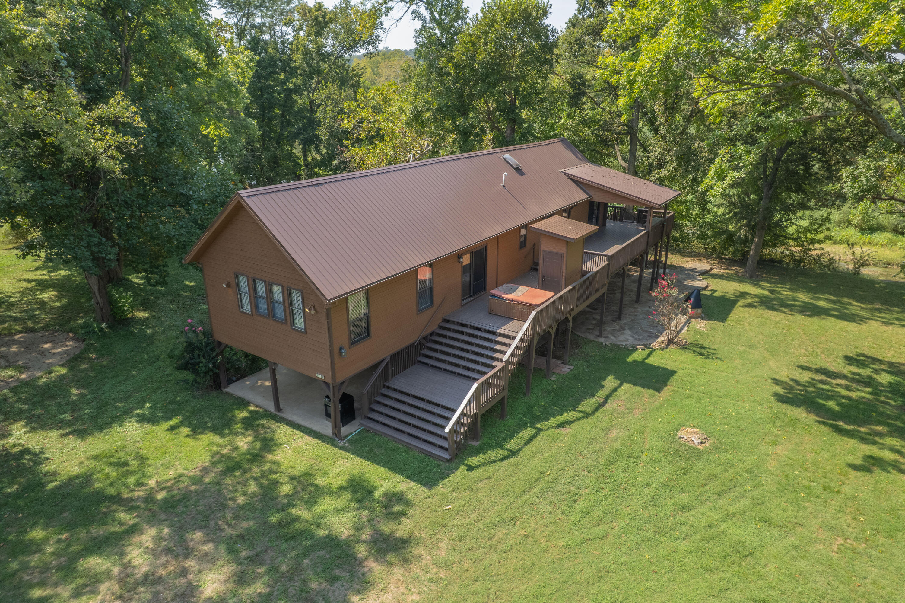 719 Easy Street Property Photo 18