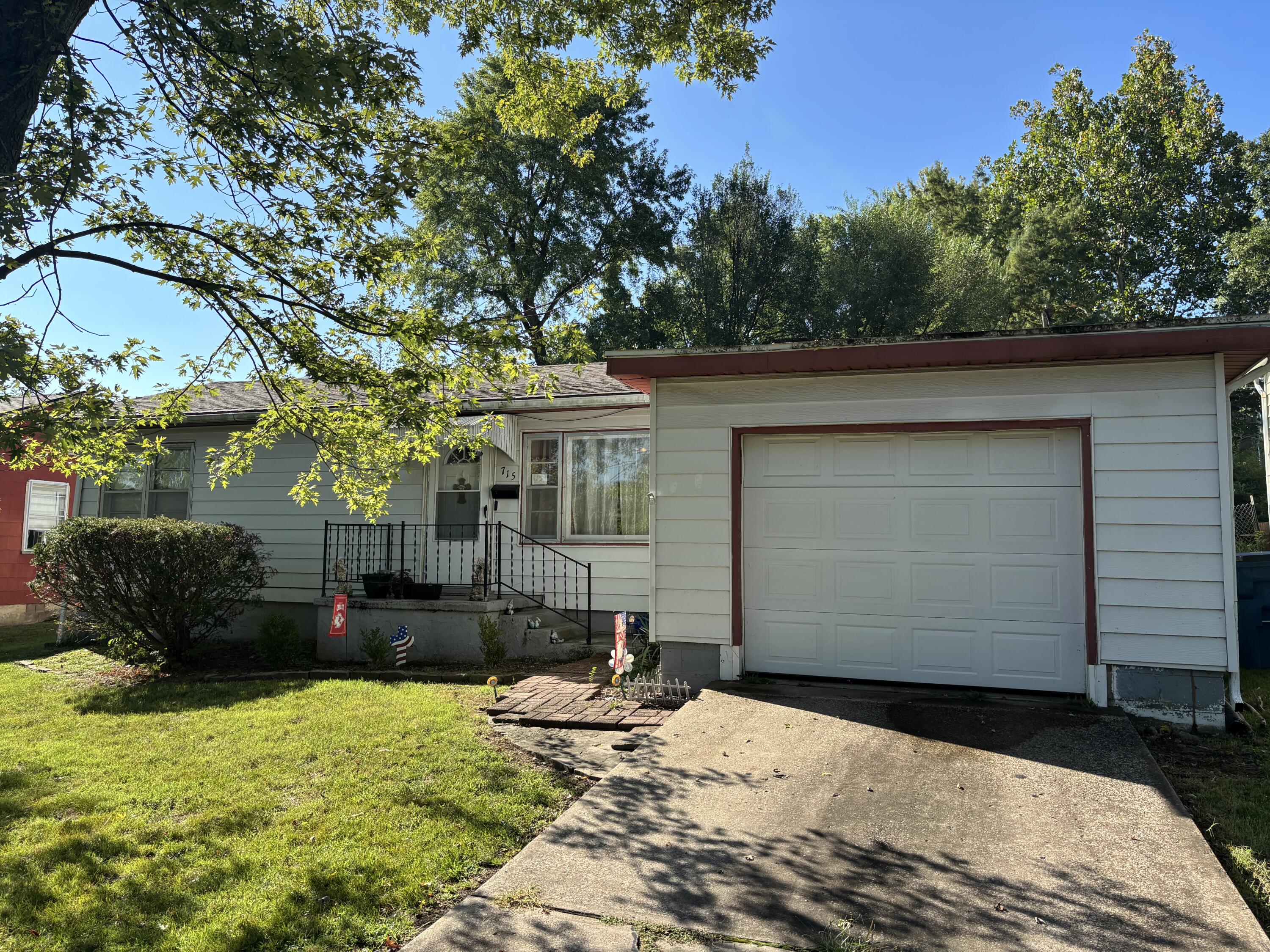 715 Cherry Street Property Photo 1