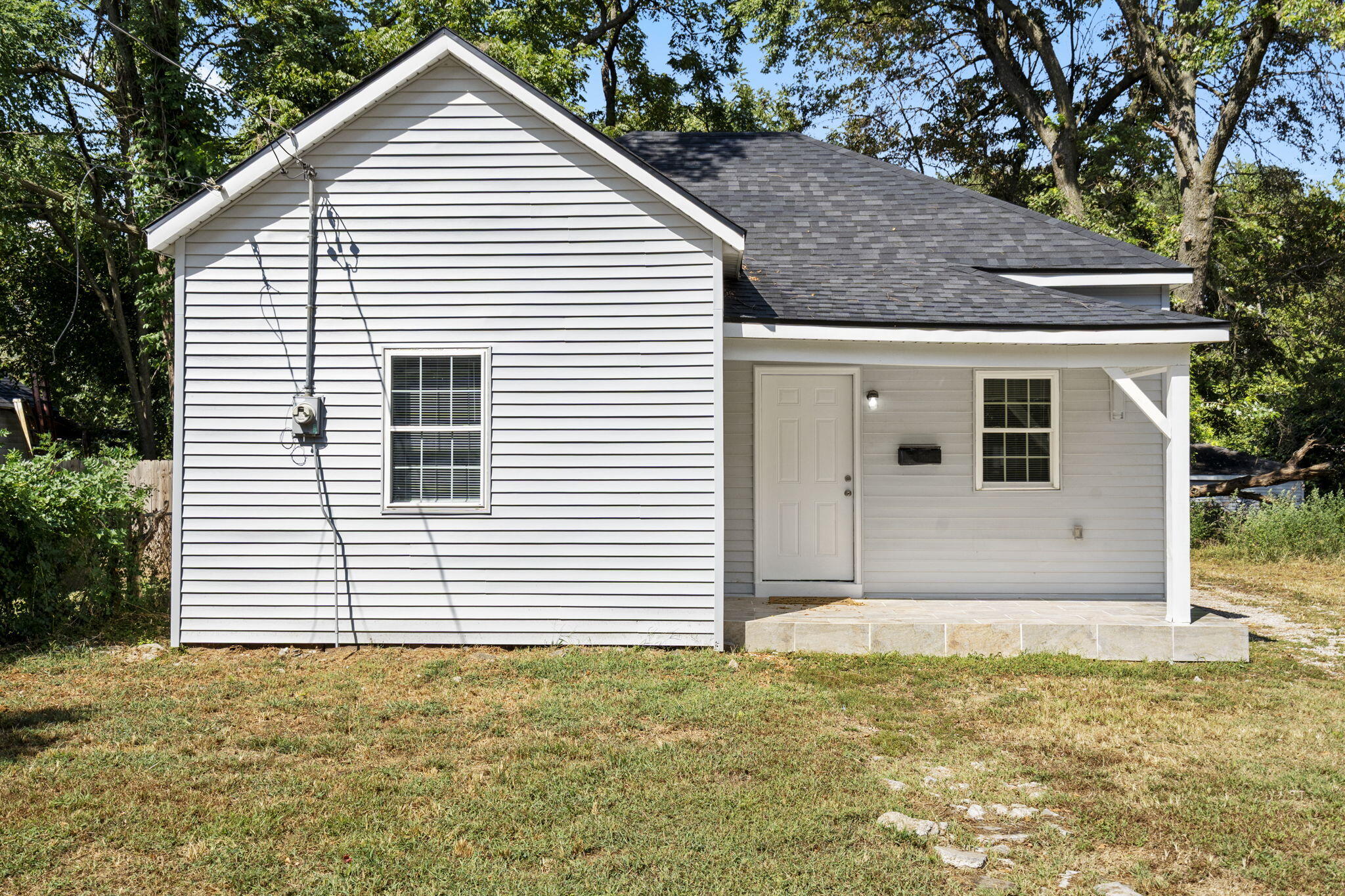 811 West Nichols Street Property Photo 1