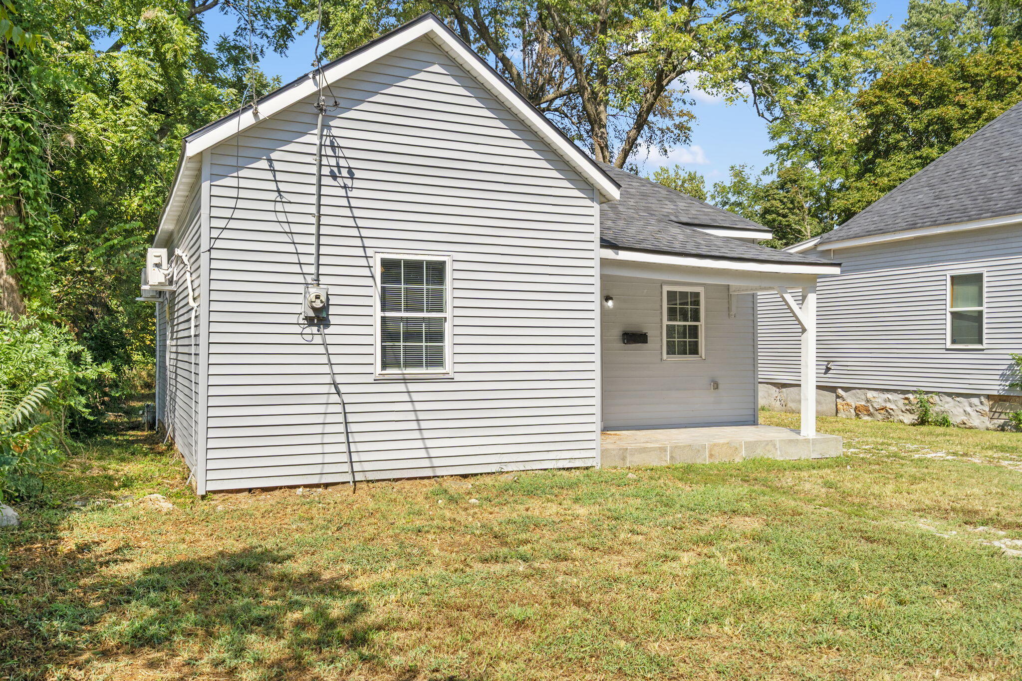 811 West Nichols Street Property Photo 3