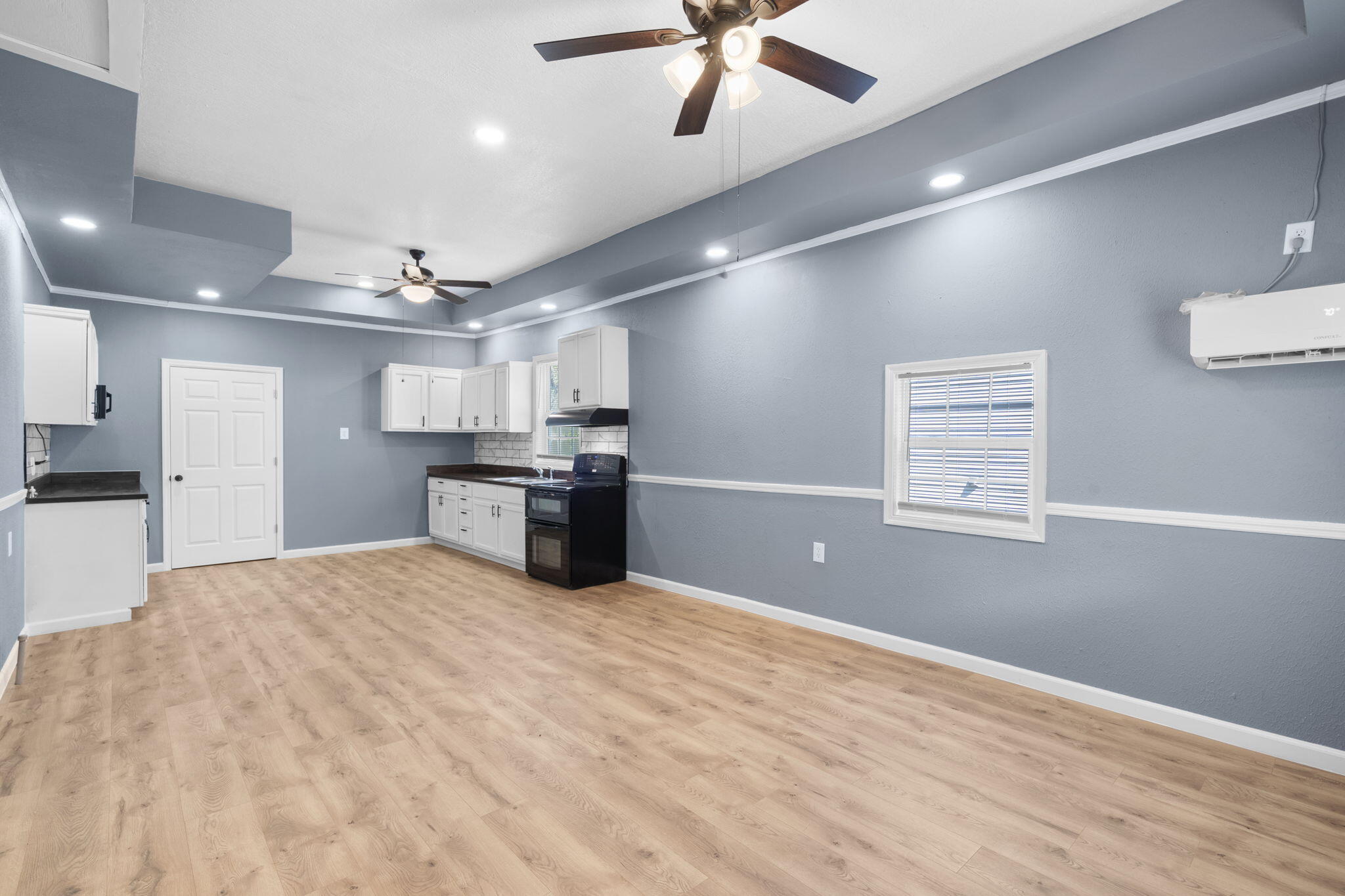 811 West Nichols Street Property Photo 4