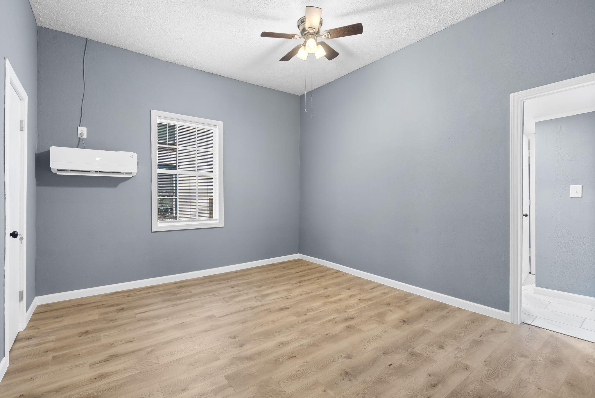 811 West Nichols Street Property Photo 15