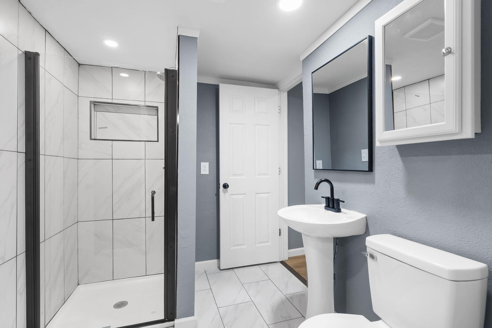 811 West Nichols Street Property Photo 17