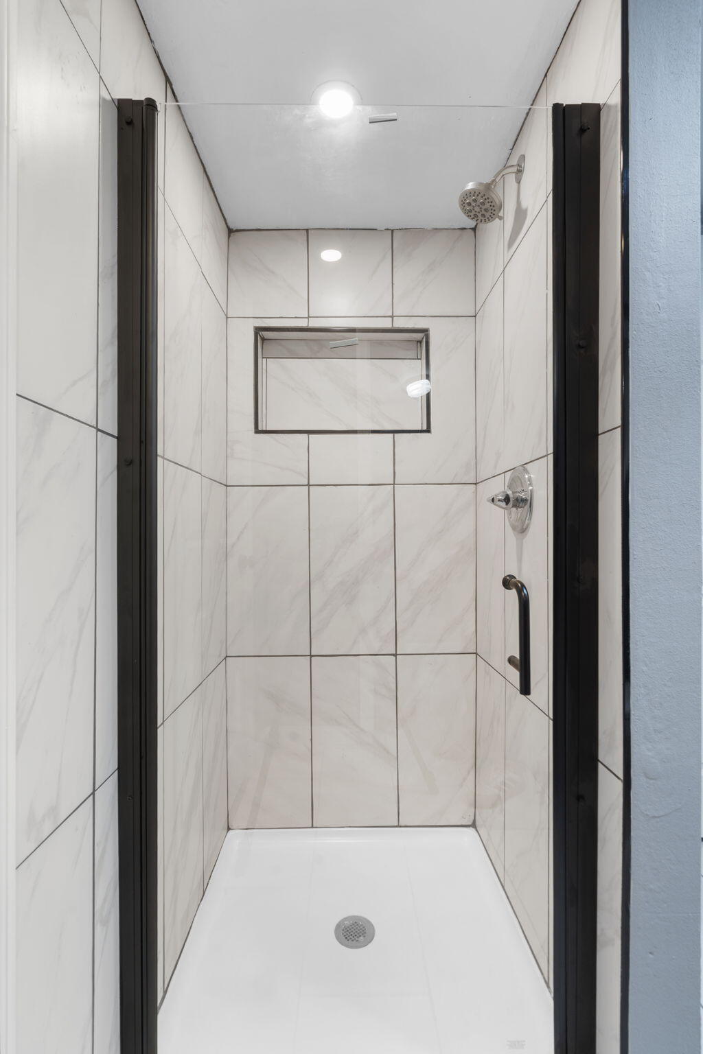 811 West Nichols Street Property Photo 18