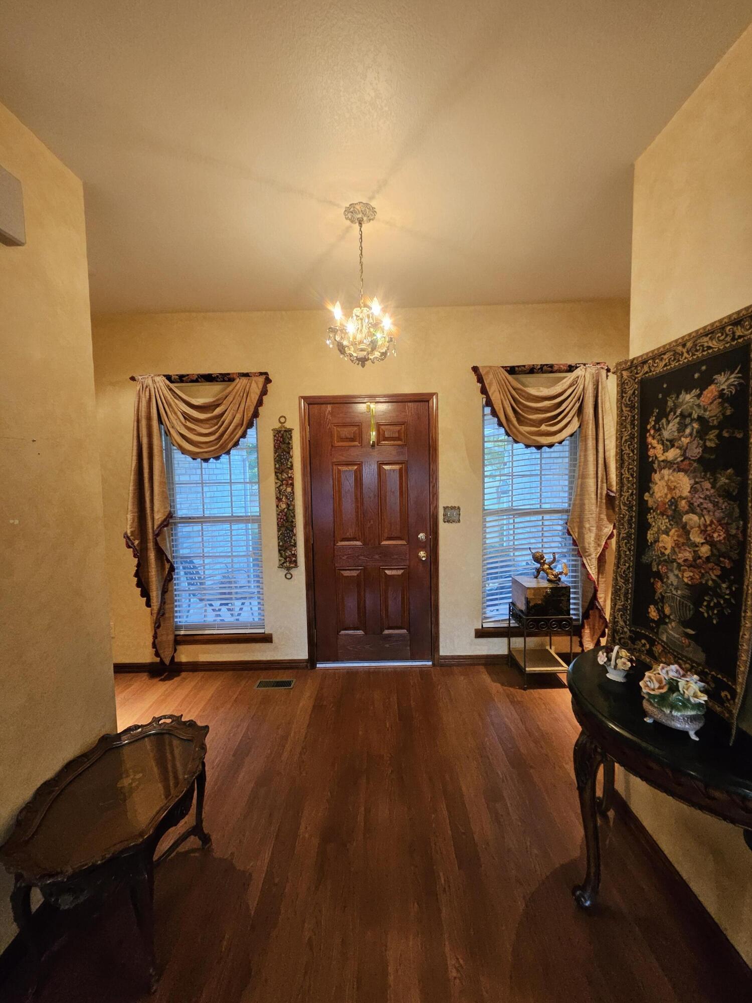 4353 Lawrence 2220 Property Photo 9