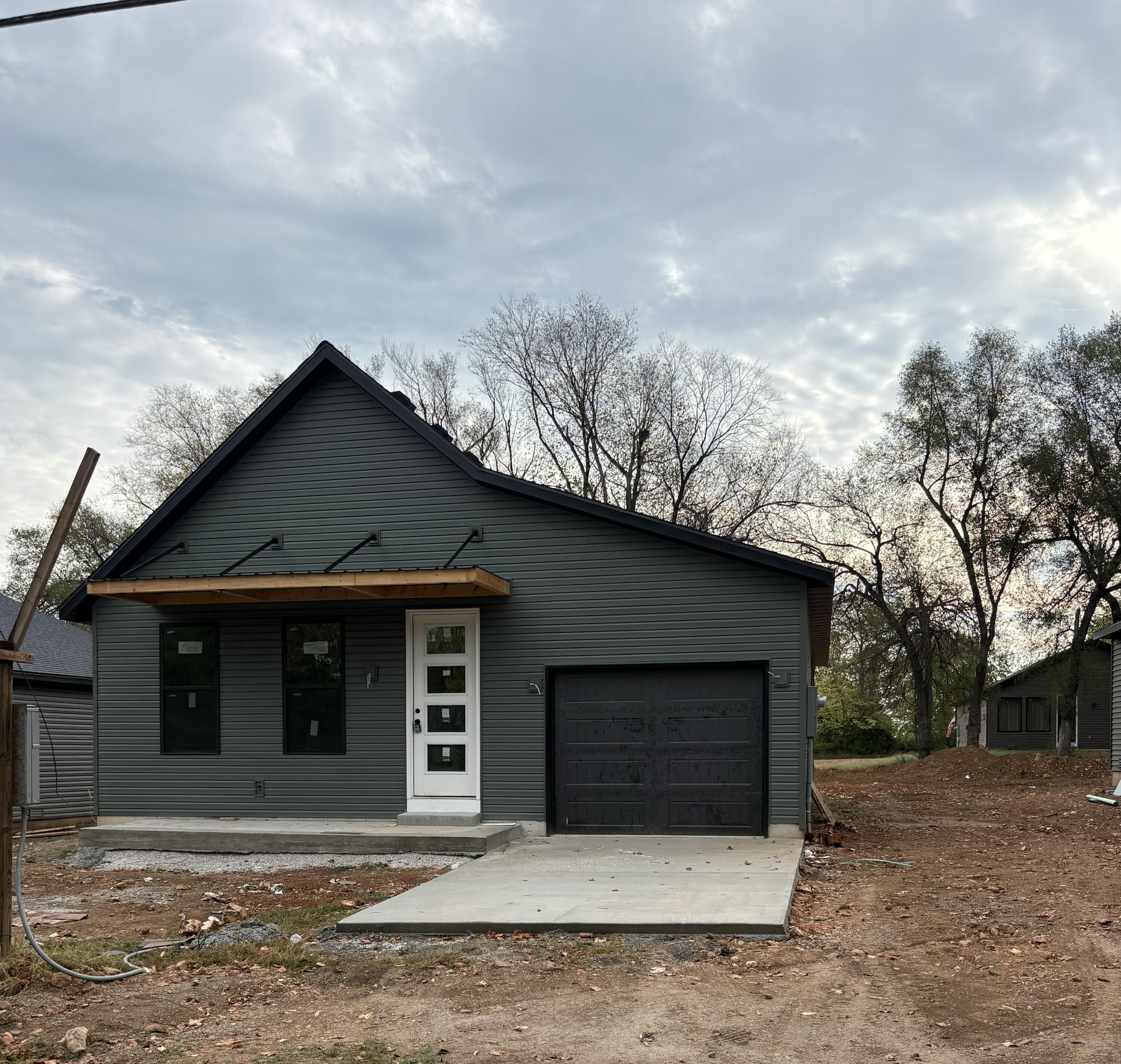 378 South Avenue Property Photo 1