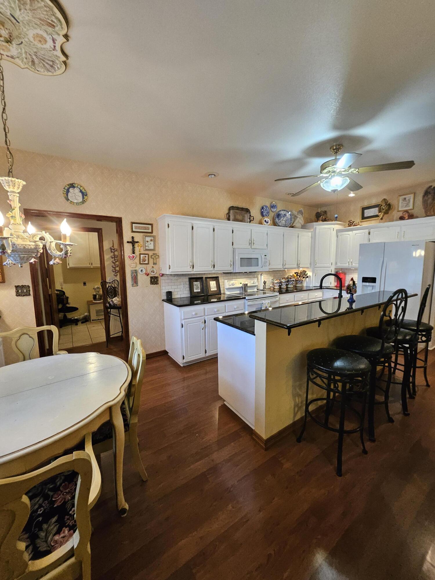 4353 Lawrence 2220 Property Photo 23