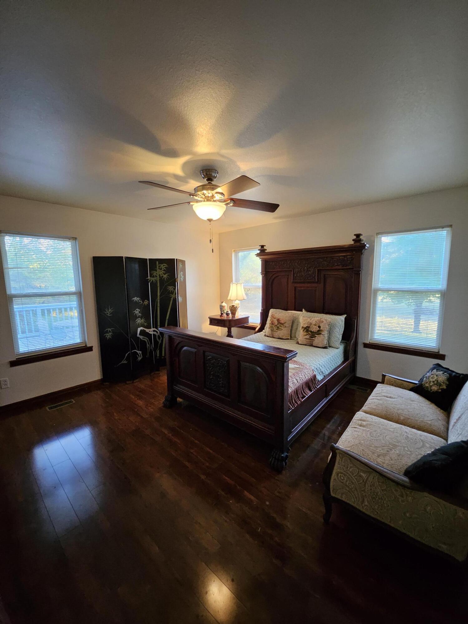 4353 Lawrence 2220 Property Photo 25