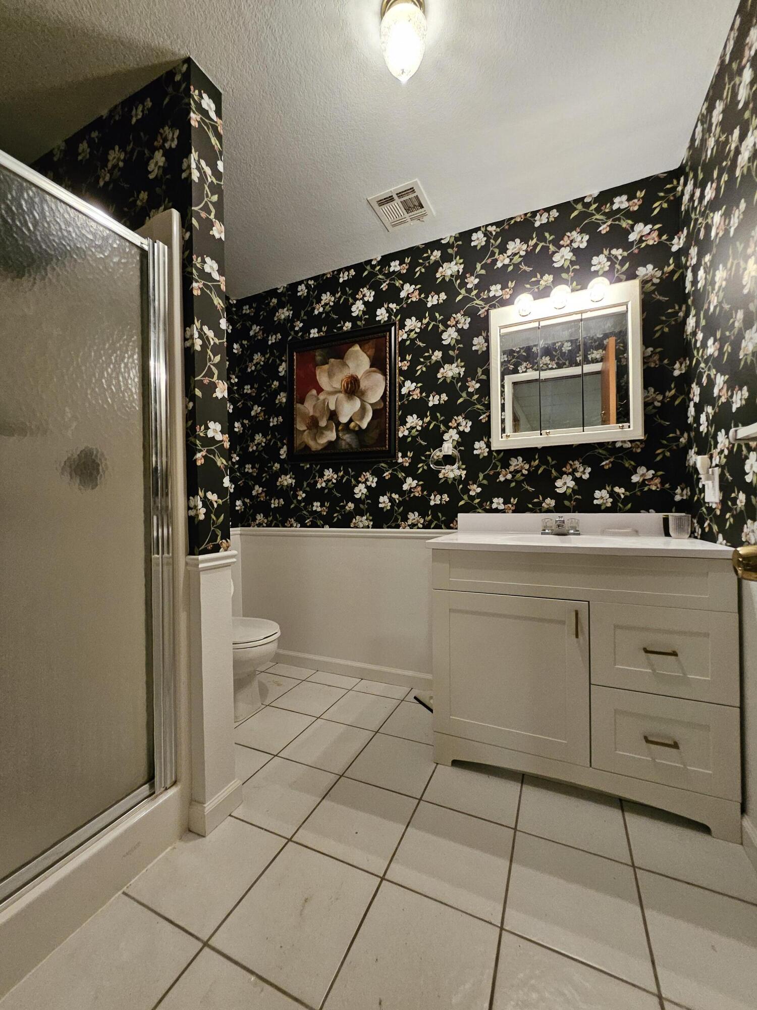4353 Lawrence 2220 Property Photo 48