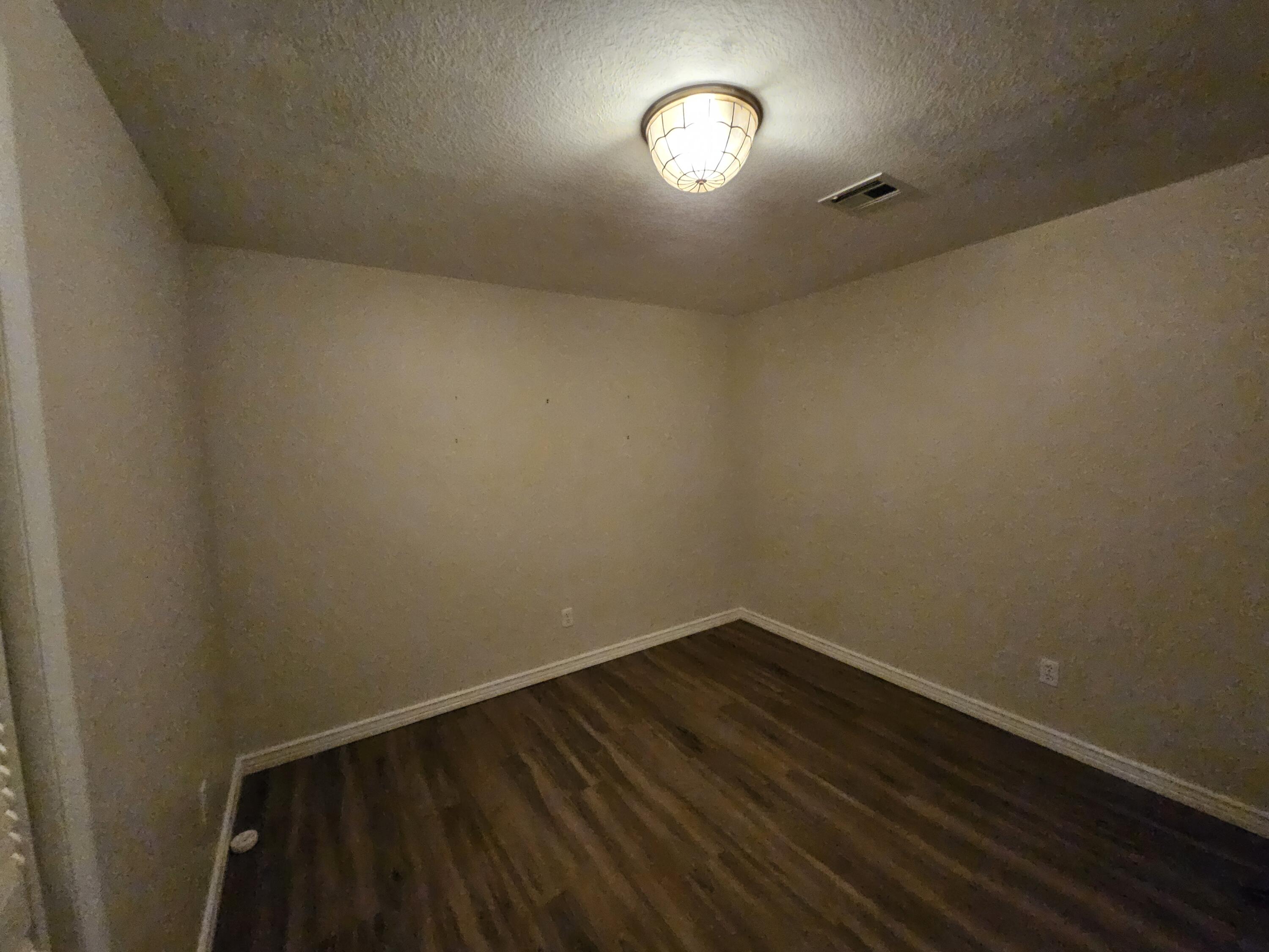 4353 Lawrence 2220 Property Photo 41