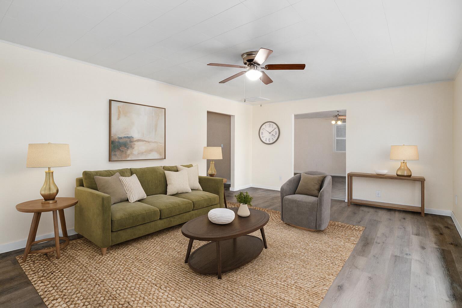 300 South Vine Street Property Photo 4