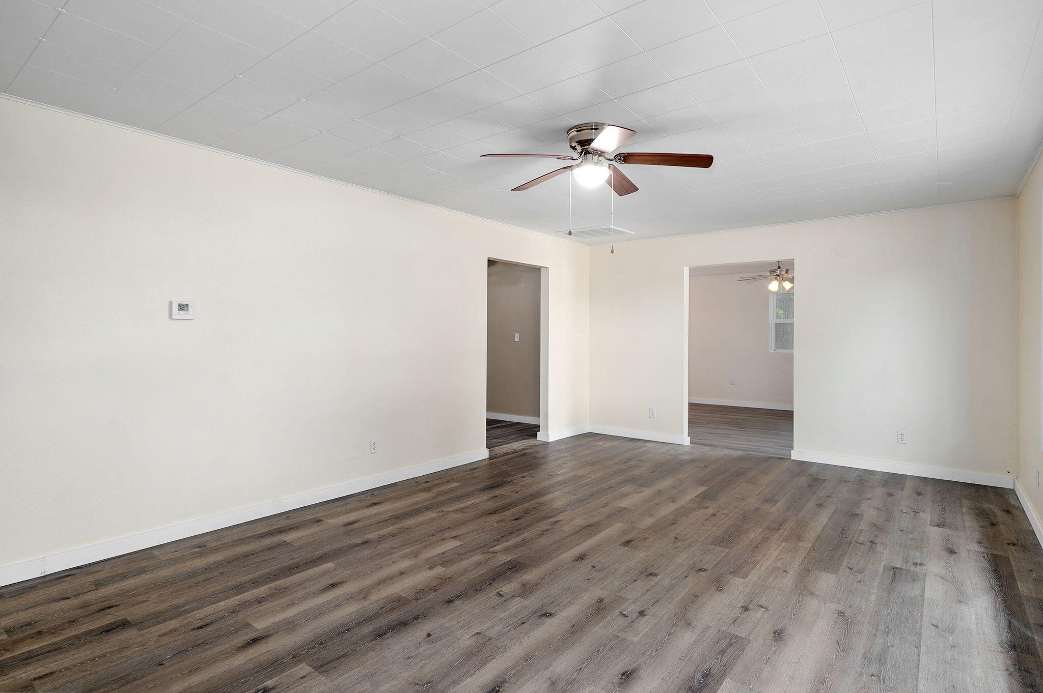 300 South Vine Street Property Photo 5