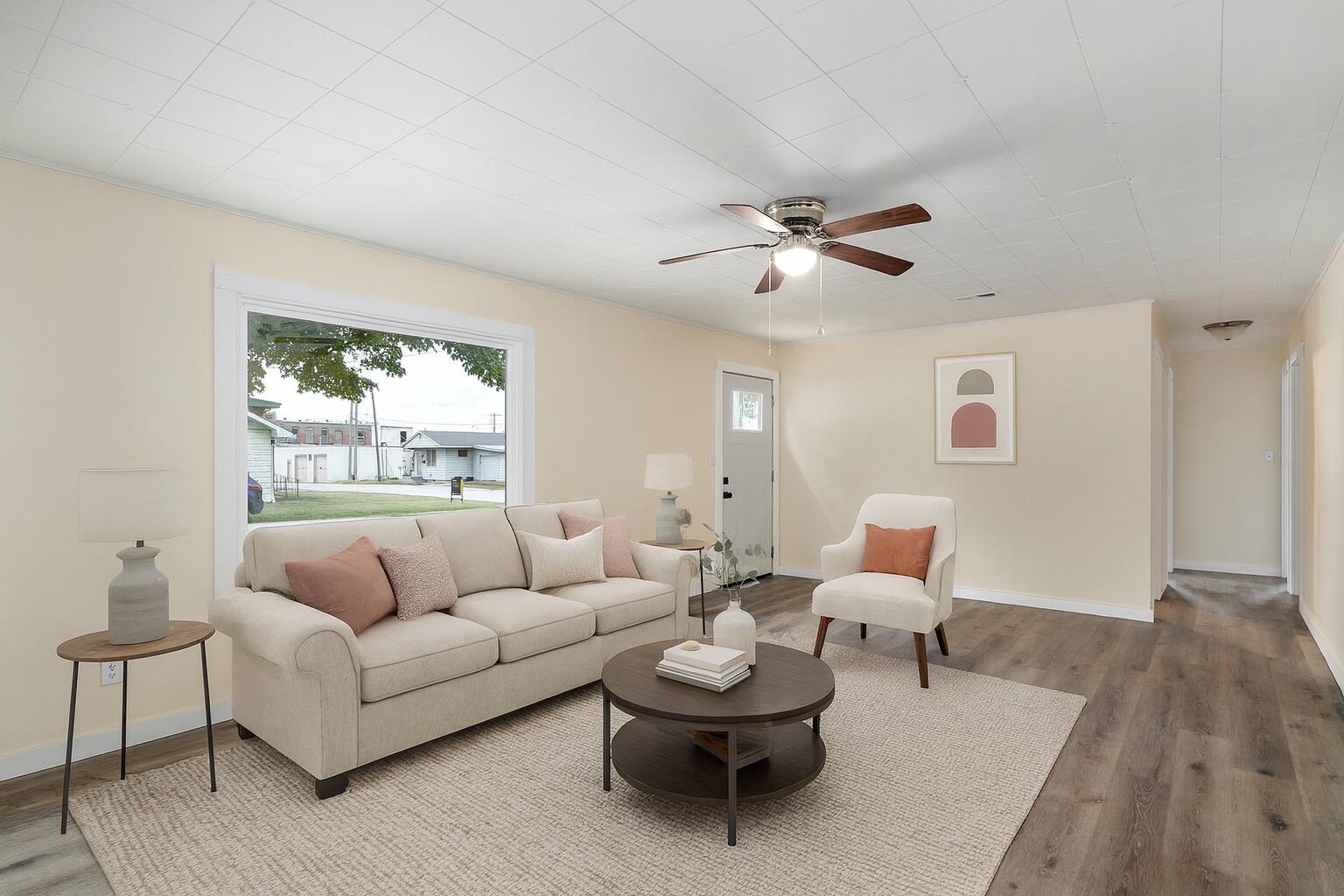 300 South Vine Street Property Photo 7