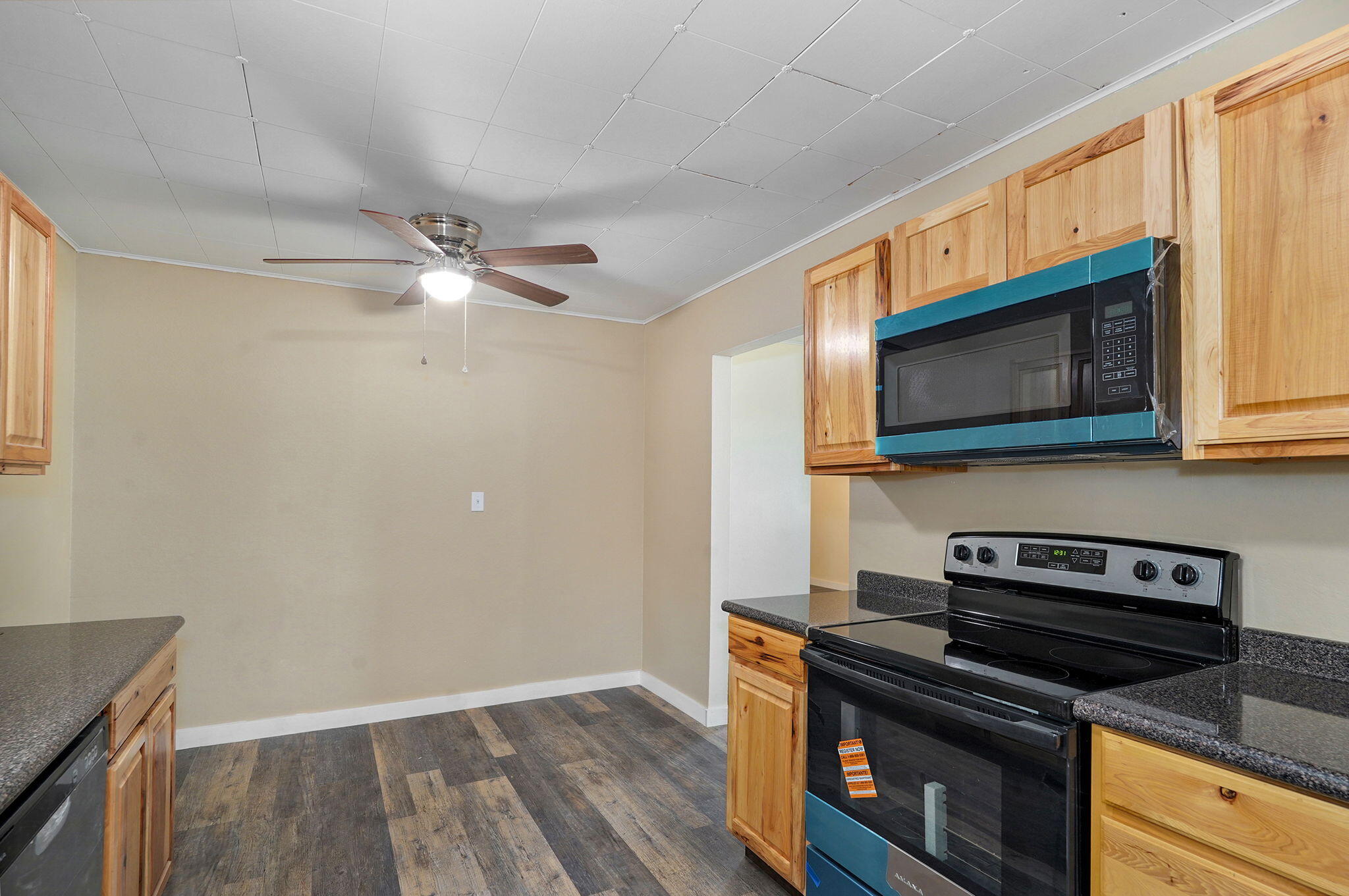 300 South Vine Street Property Photo 11